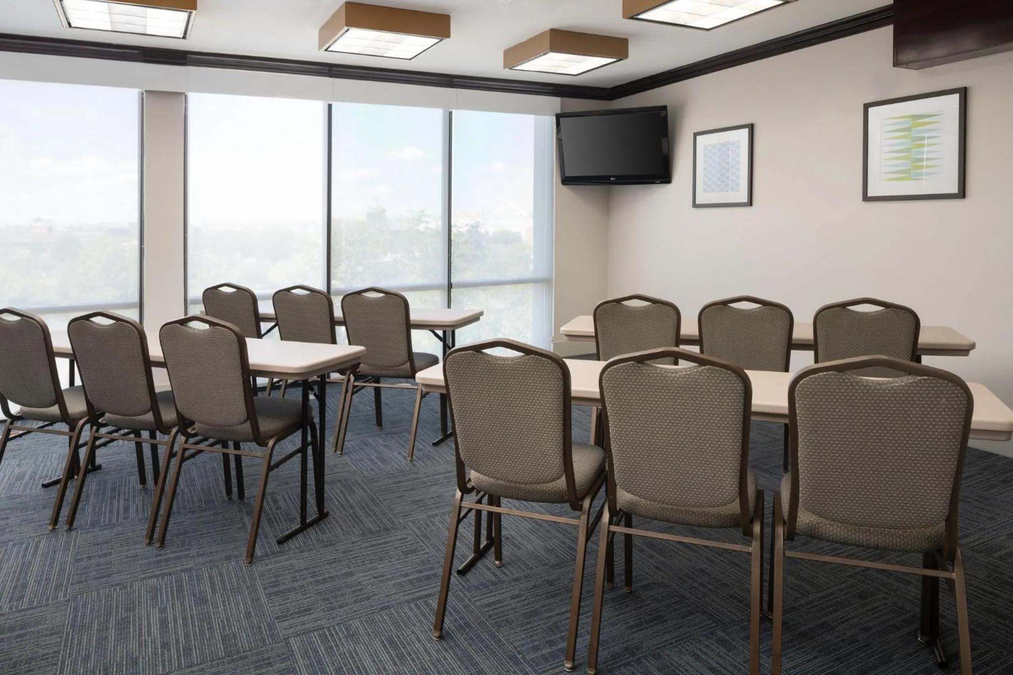 Meeting/conference room in Holiday Inn Express & Suites Albuquerque Historic Old Town by IHG