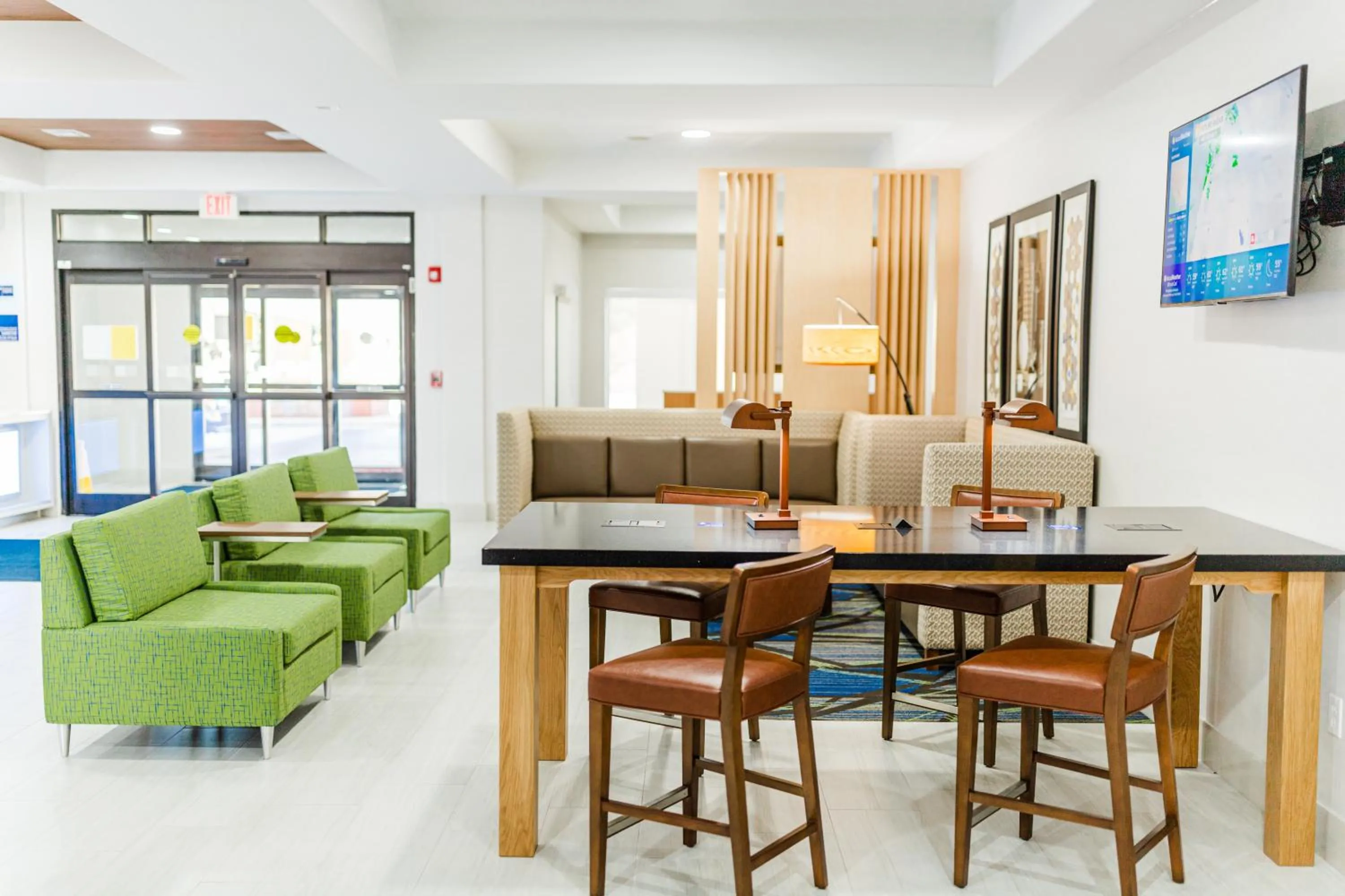 Lobby or reception in Holiday Inn Express Hotel & Suites Greenville by IHG