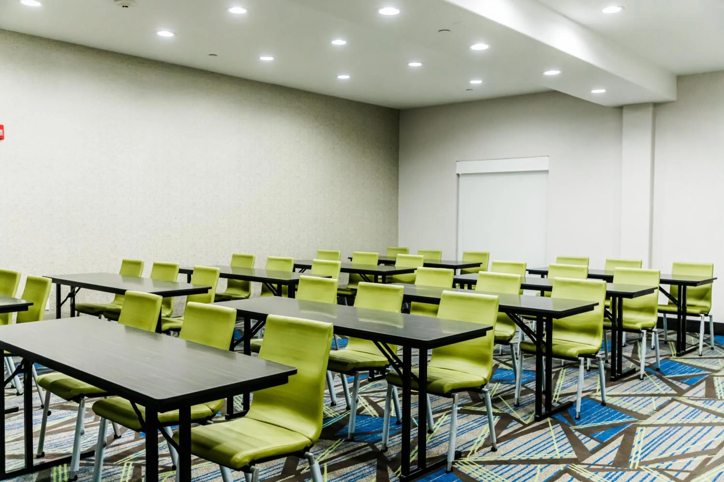Meeting/conference room in Holiday Inn Express Hotel & Suites Greenville by IHG
