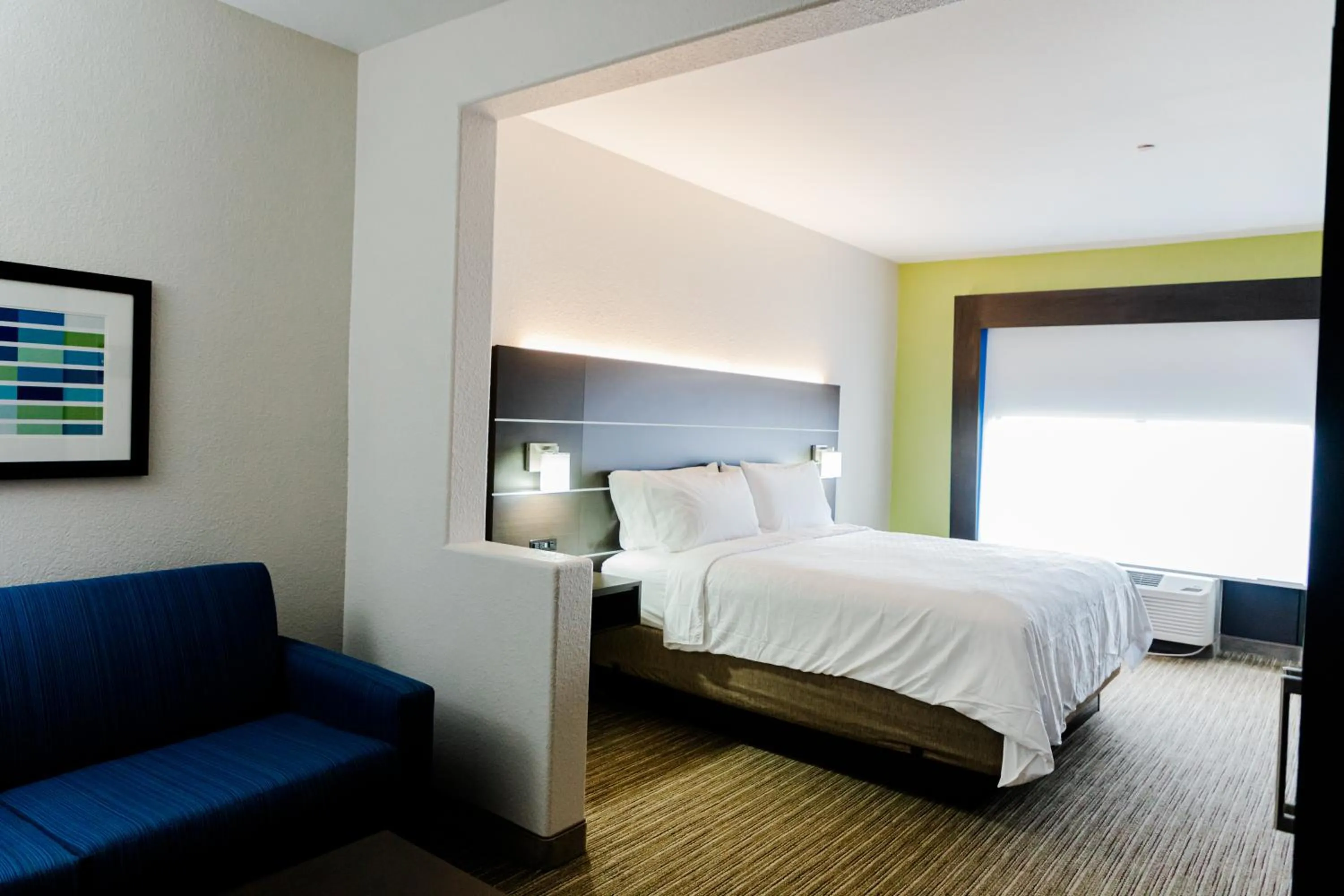 Bed in Holiday Inn Express Hotel & Suites Greenville by IHG