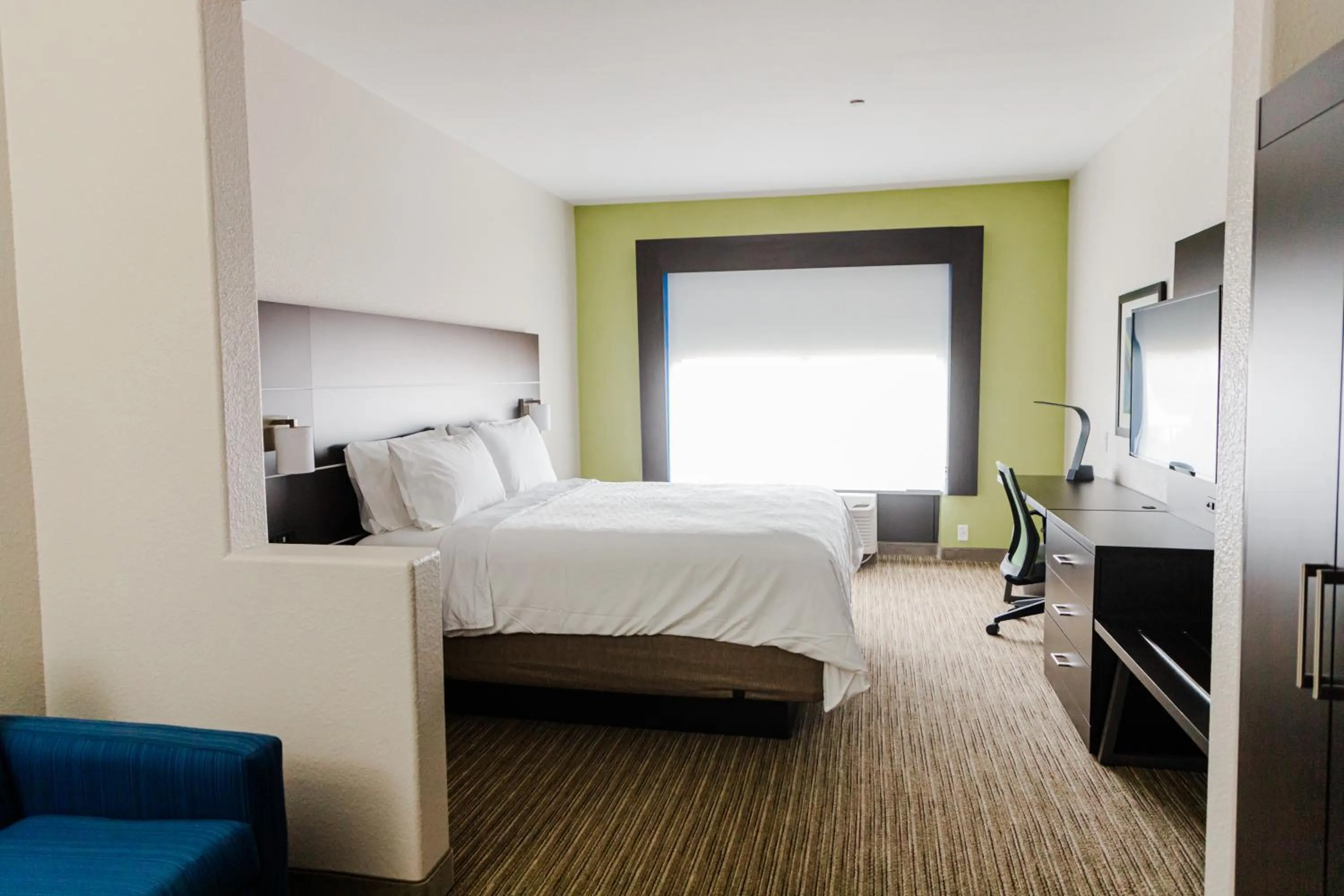 Bed in Holiday Inn Express Hotel & Suites Greenville by IHG