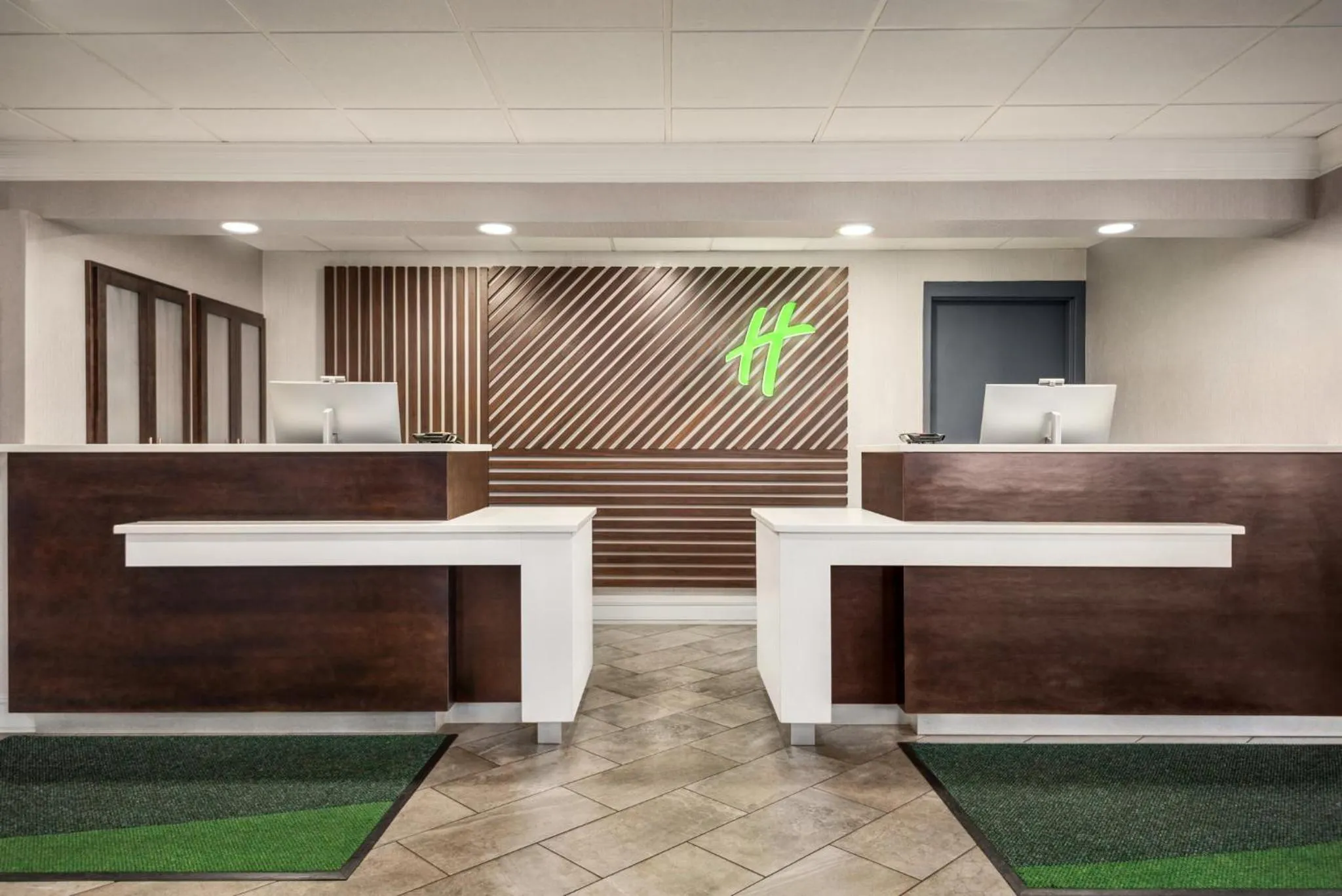 Property building in Holiday Inn Mobile West I-10 by IHG