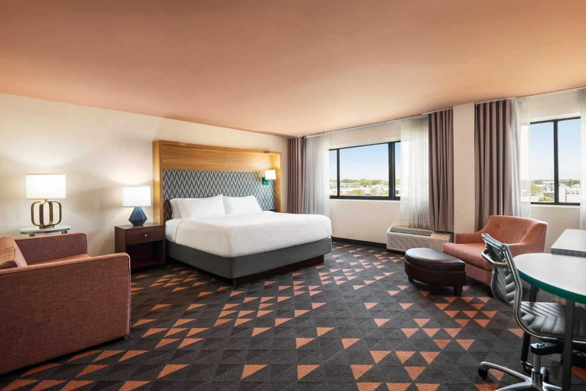 Photo of the whole room, Bed in Holiday Inn Mobile West I-10 by IHG