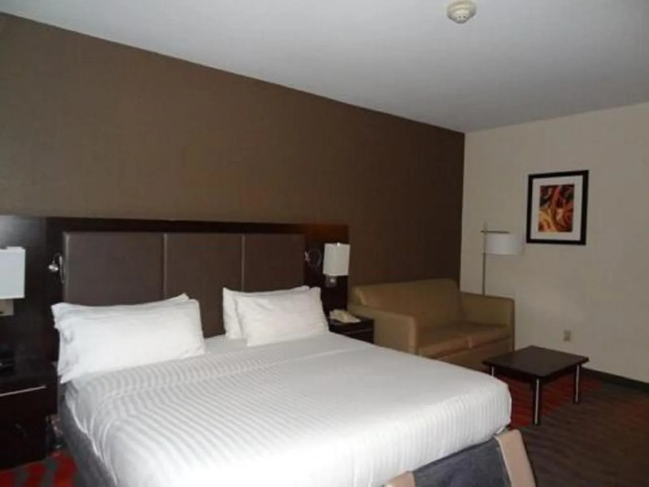 Bedroom, Bed in Holiday Inn Express Hotel & Suites Columbus Southeast Groveport by IHG