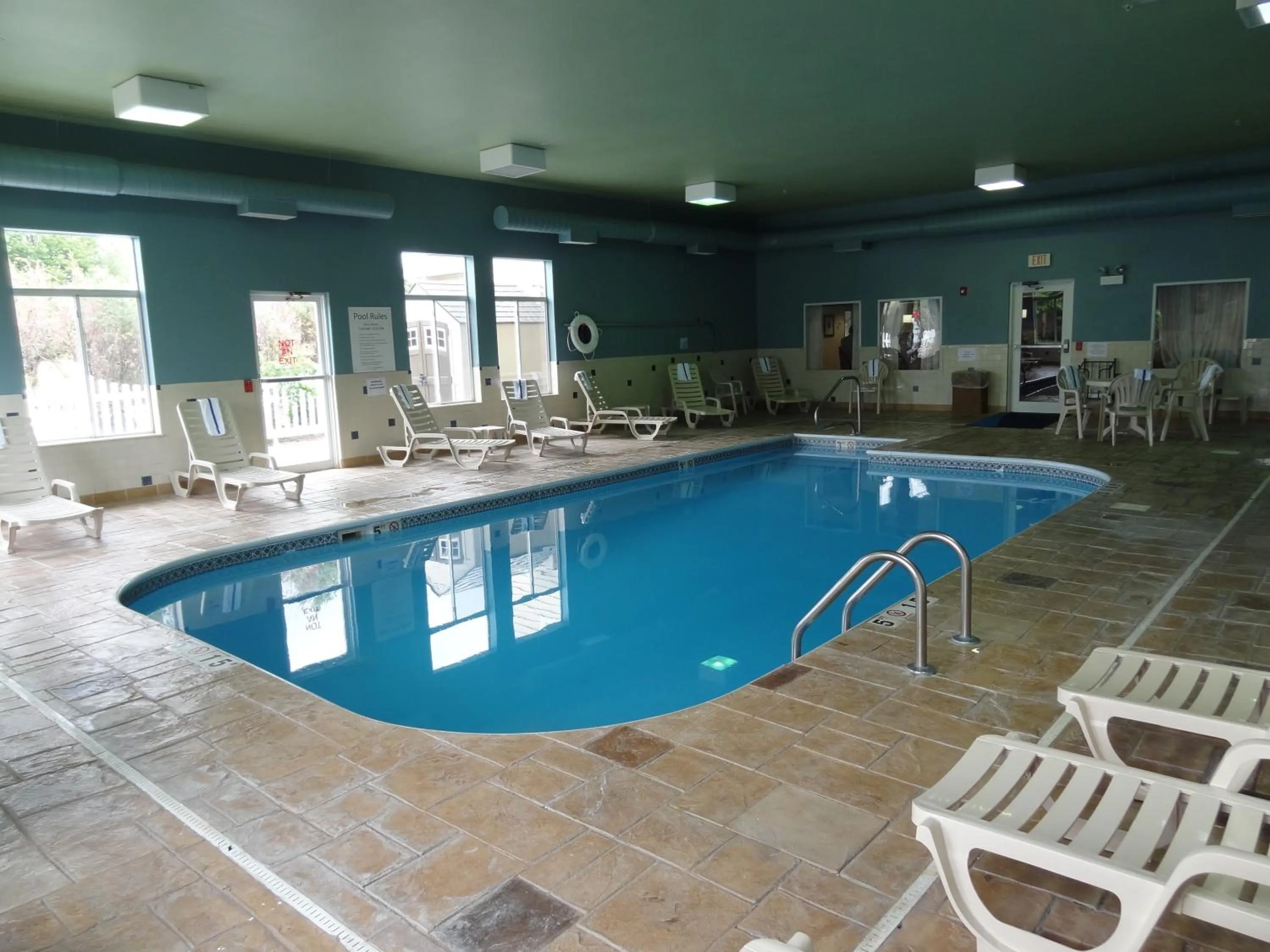 Swimming pool in Holiday Inn Express Hotel & Suites Columbus Southeast Groveport by IHG
