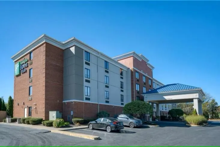 Property building in Holiday Inn Express Hotel & Suites Columbus Airport by IHG