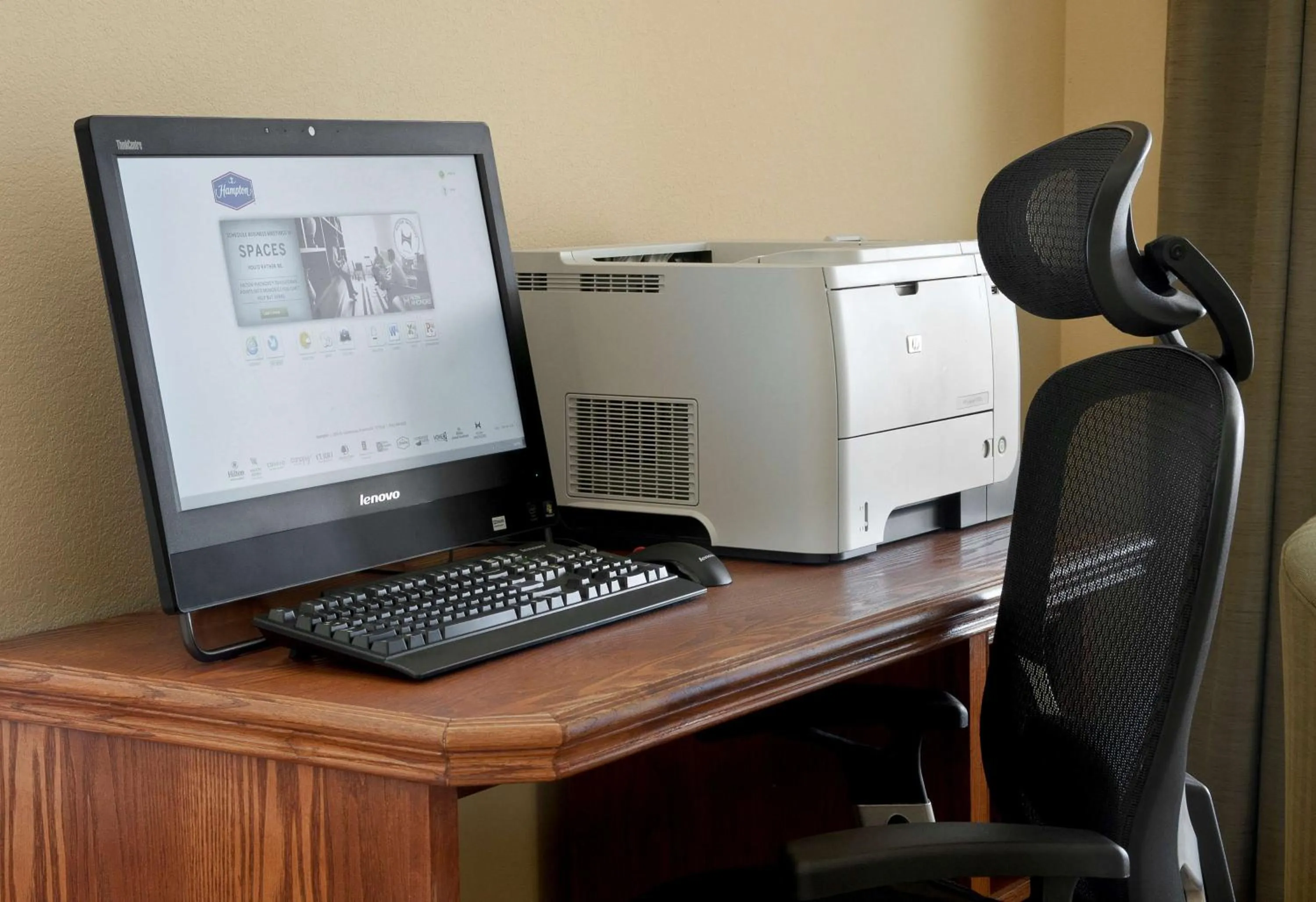 Business facilities in Hampton Inn and Suites-Brownsville