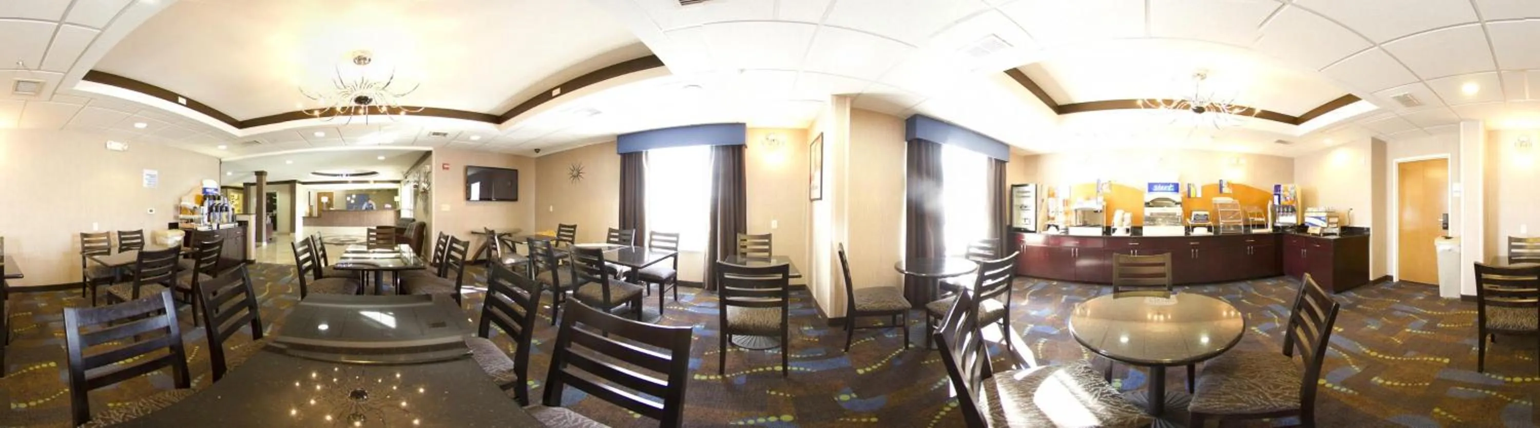 Lobby or reception in Holiday Inn Express Hotel and Suites Bastrop by IHG