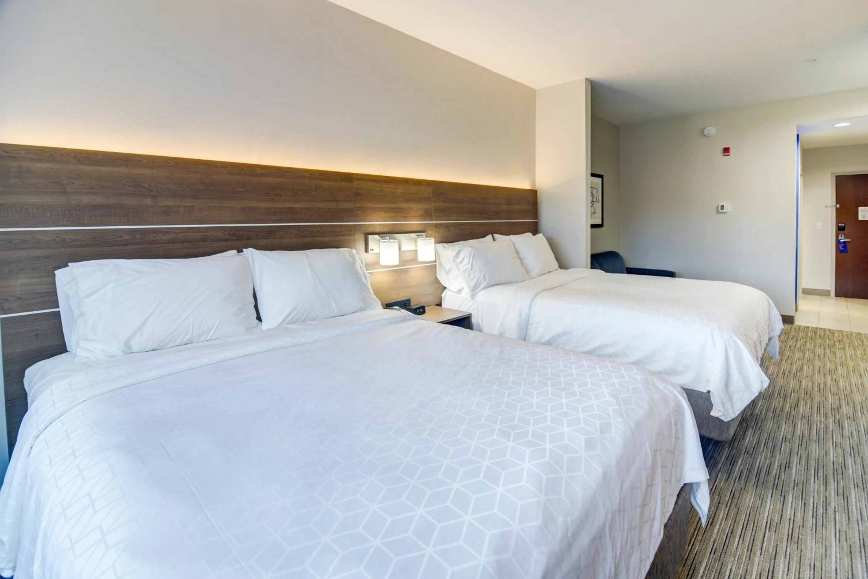 Bedroom, Bed in Holiday Inn Express Hotel & Suites Foley by IHG