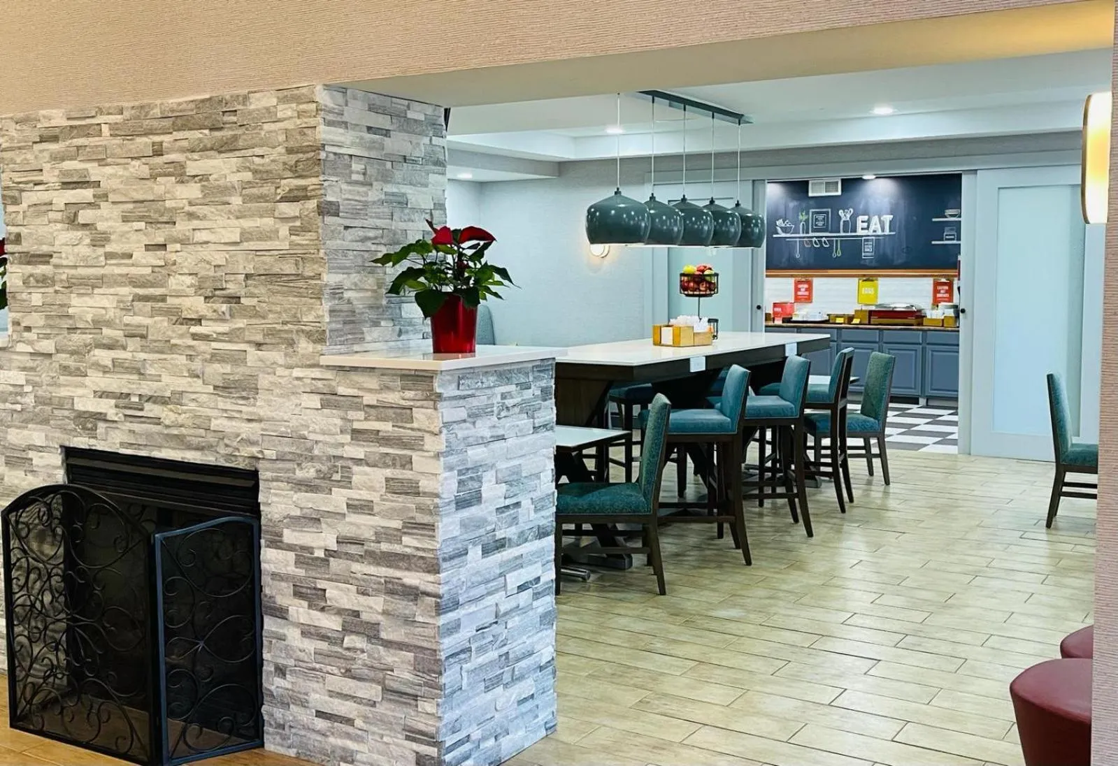Lobby or reception in Hampton by Hilton Brattleboro