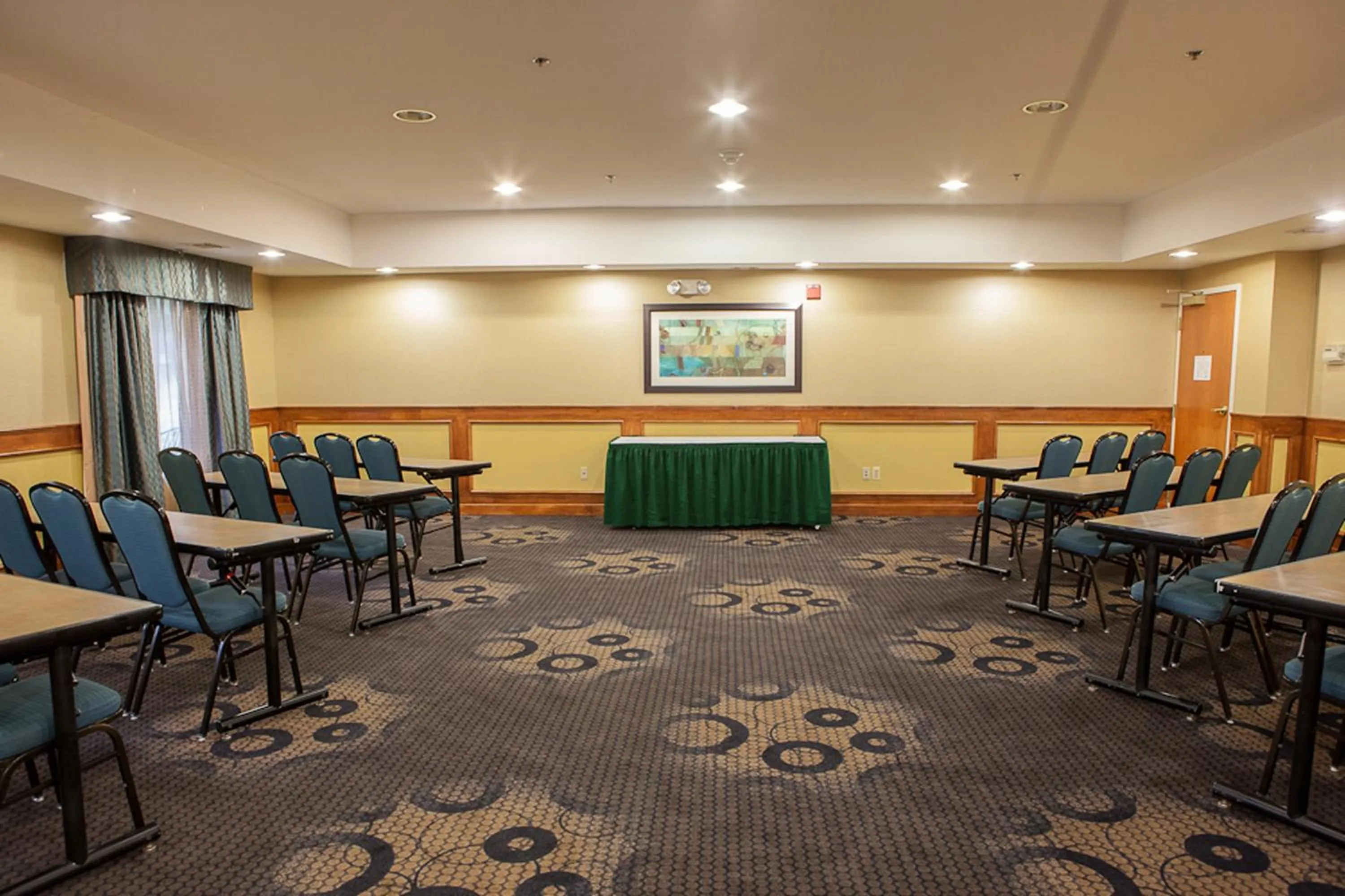 Meeting/conference room in Holiday Inn Express Hotel & Suites Canton by IHG