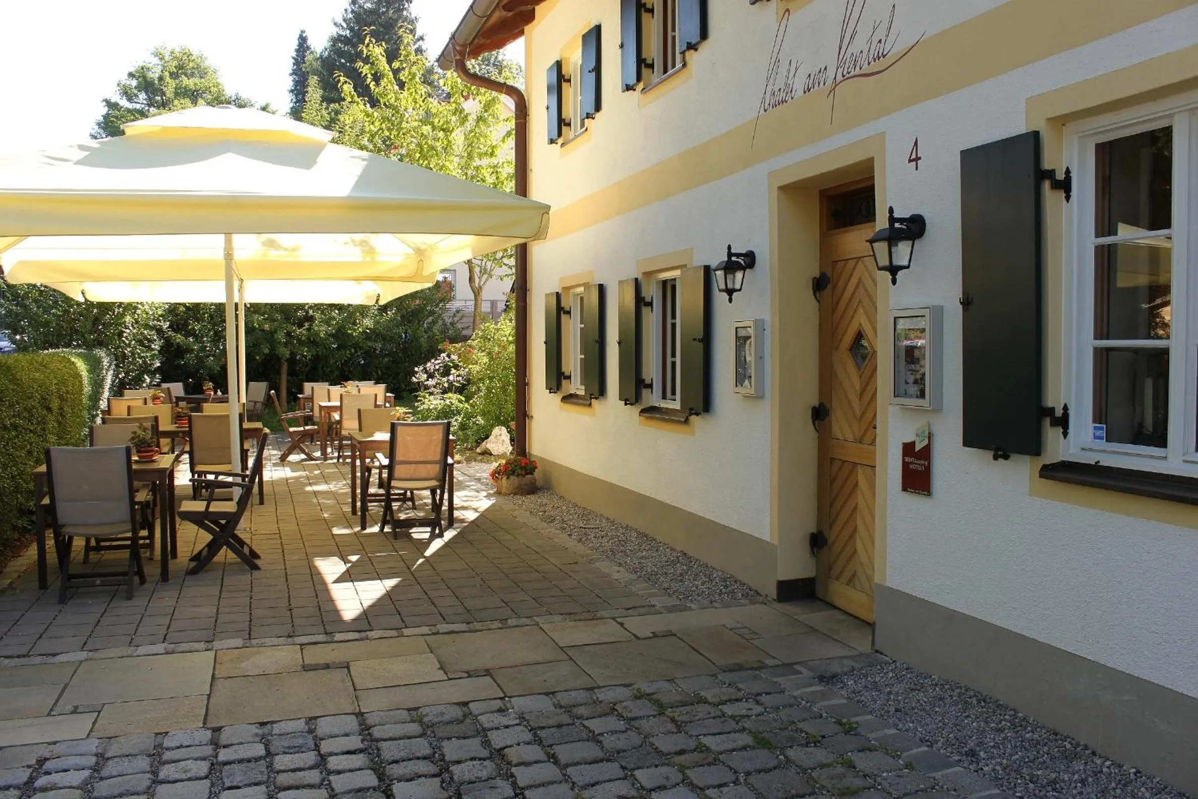 Facade/entrance in Romantik Hotel Chalet am Kiental