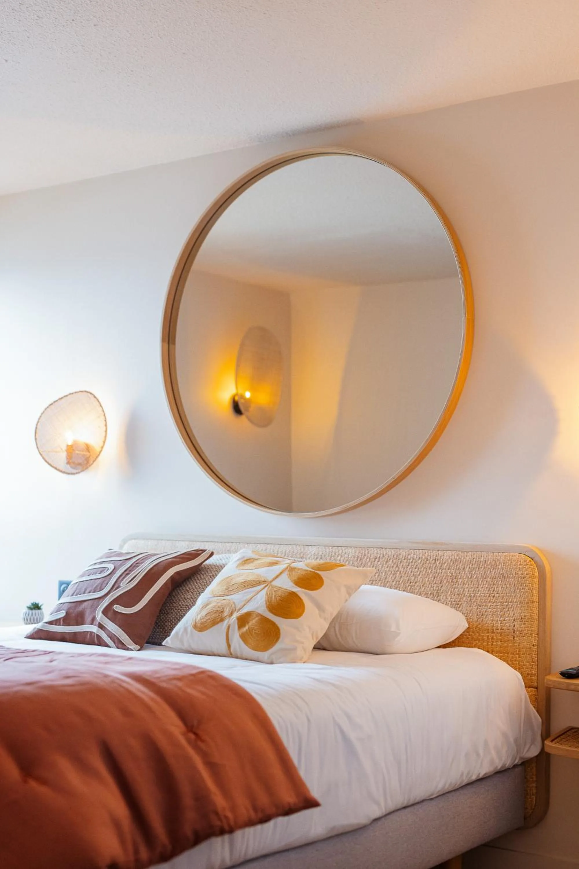 Bedroom, Bed in Hotel Bhoma Troyes