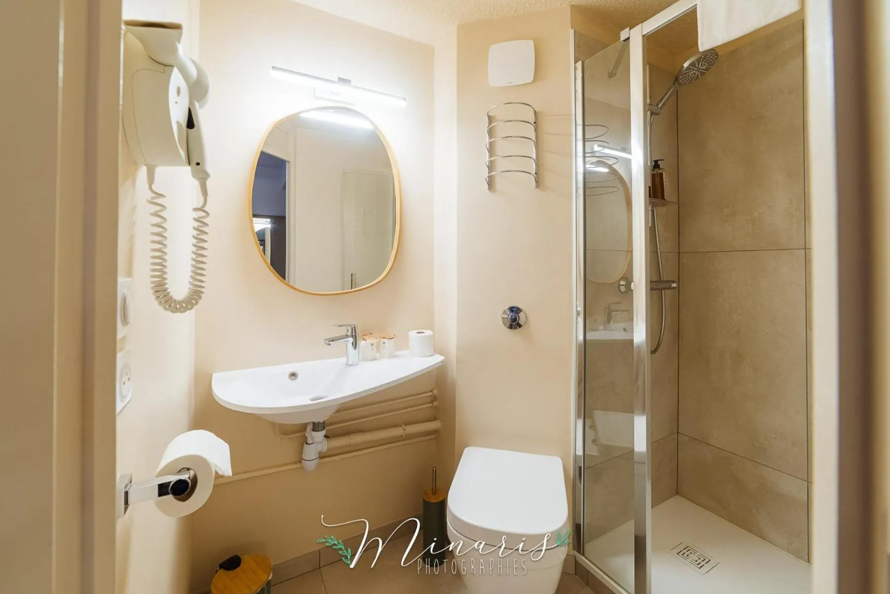 Shower in Hotel Bhoma Troyes