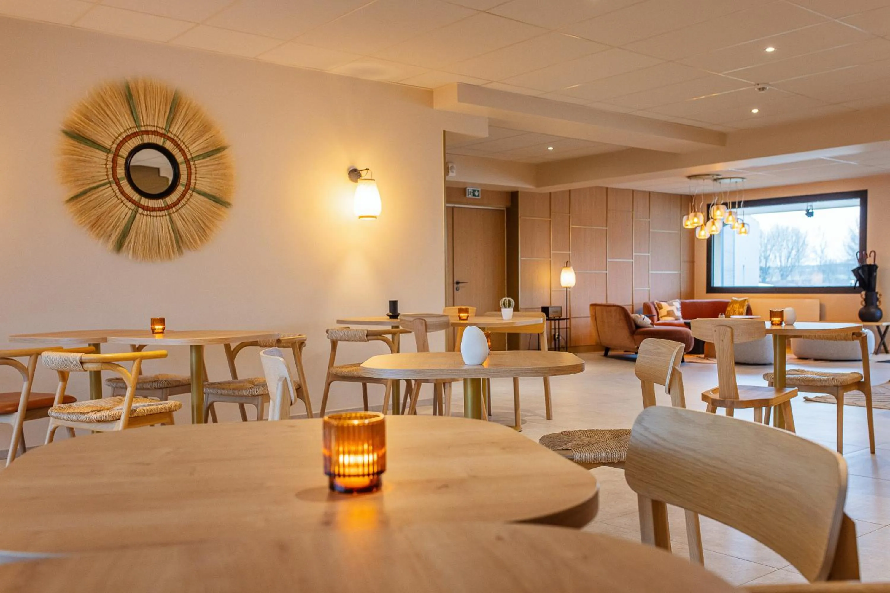 Restaurant/places to eat in Hotel Bhoma Troyes