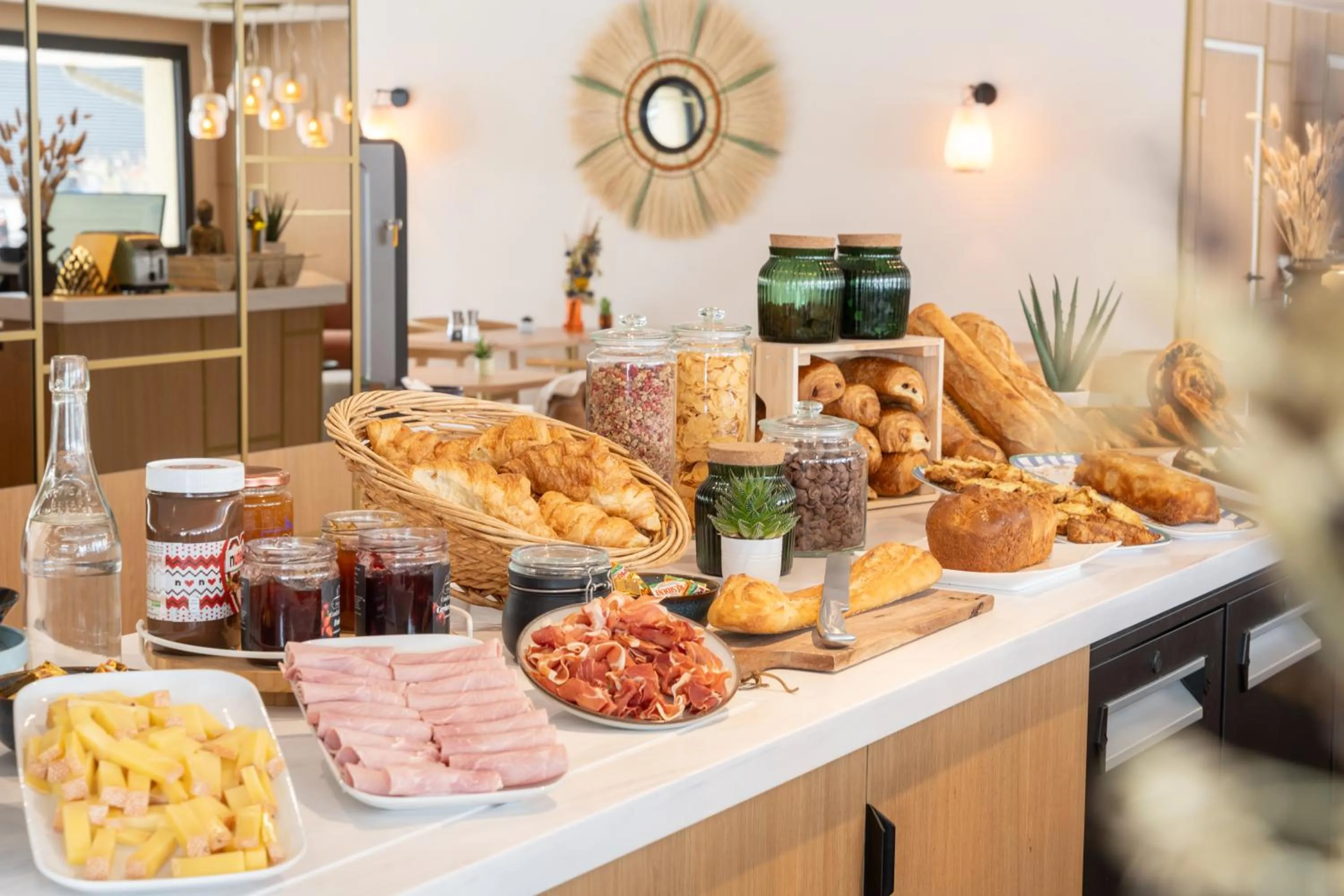 Breakfast in Hotel Bhoma Troyes