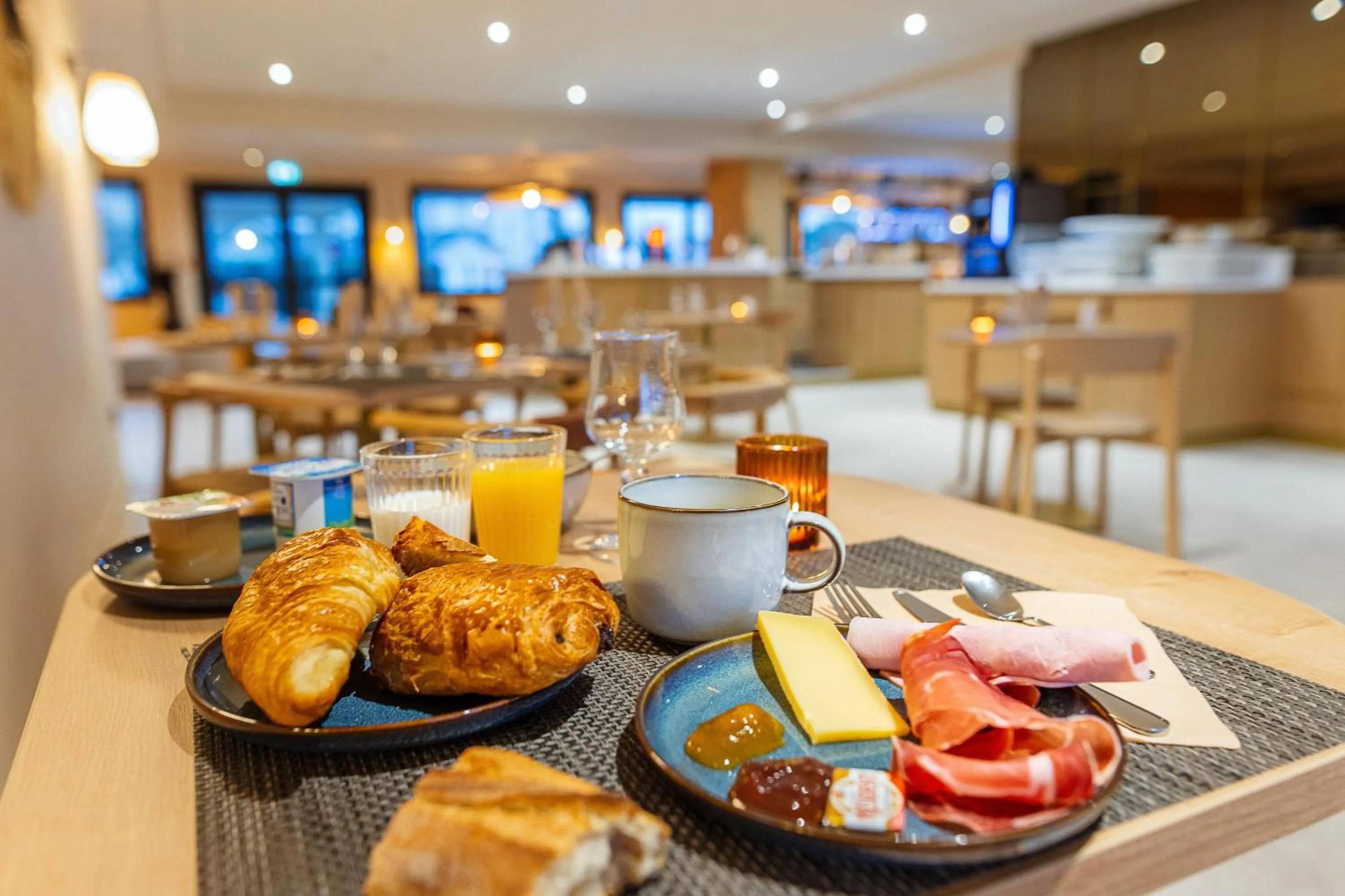 Breakfast in Hotel Bhoma Troyes