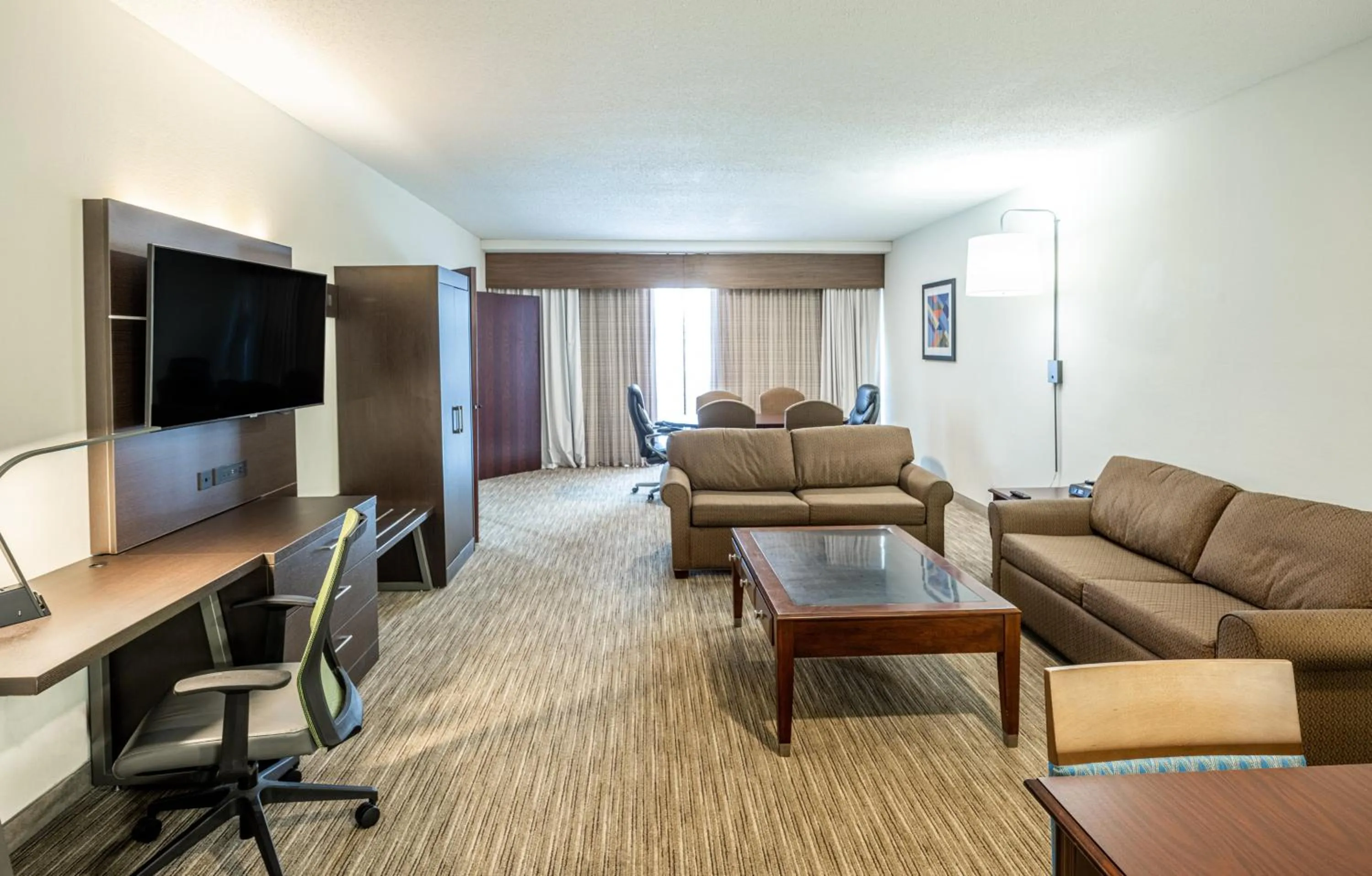 Bedroom in Holiday Inn Express Hotel & Suites Fort Payne by IHG