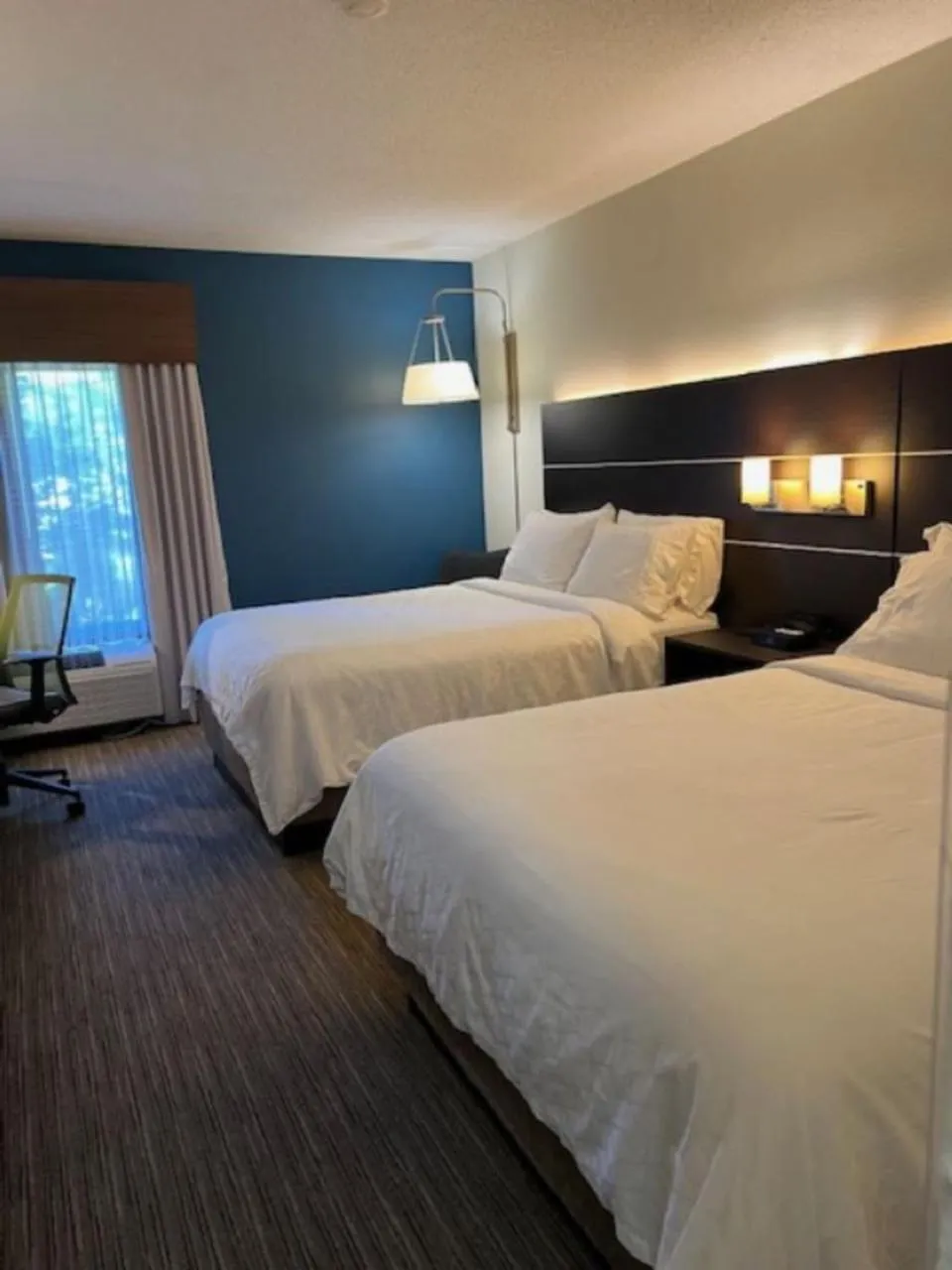 Bedroom, Bed in Holiday Inn Express Hotel & Suites Fort Payne by IHG
