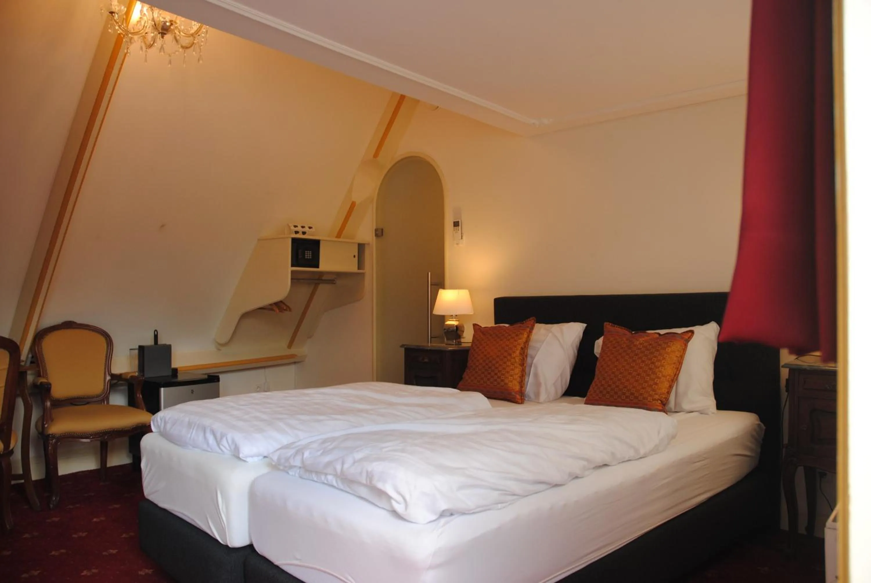 Bedroom, Bed in De Gulden Waagen