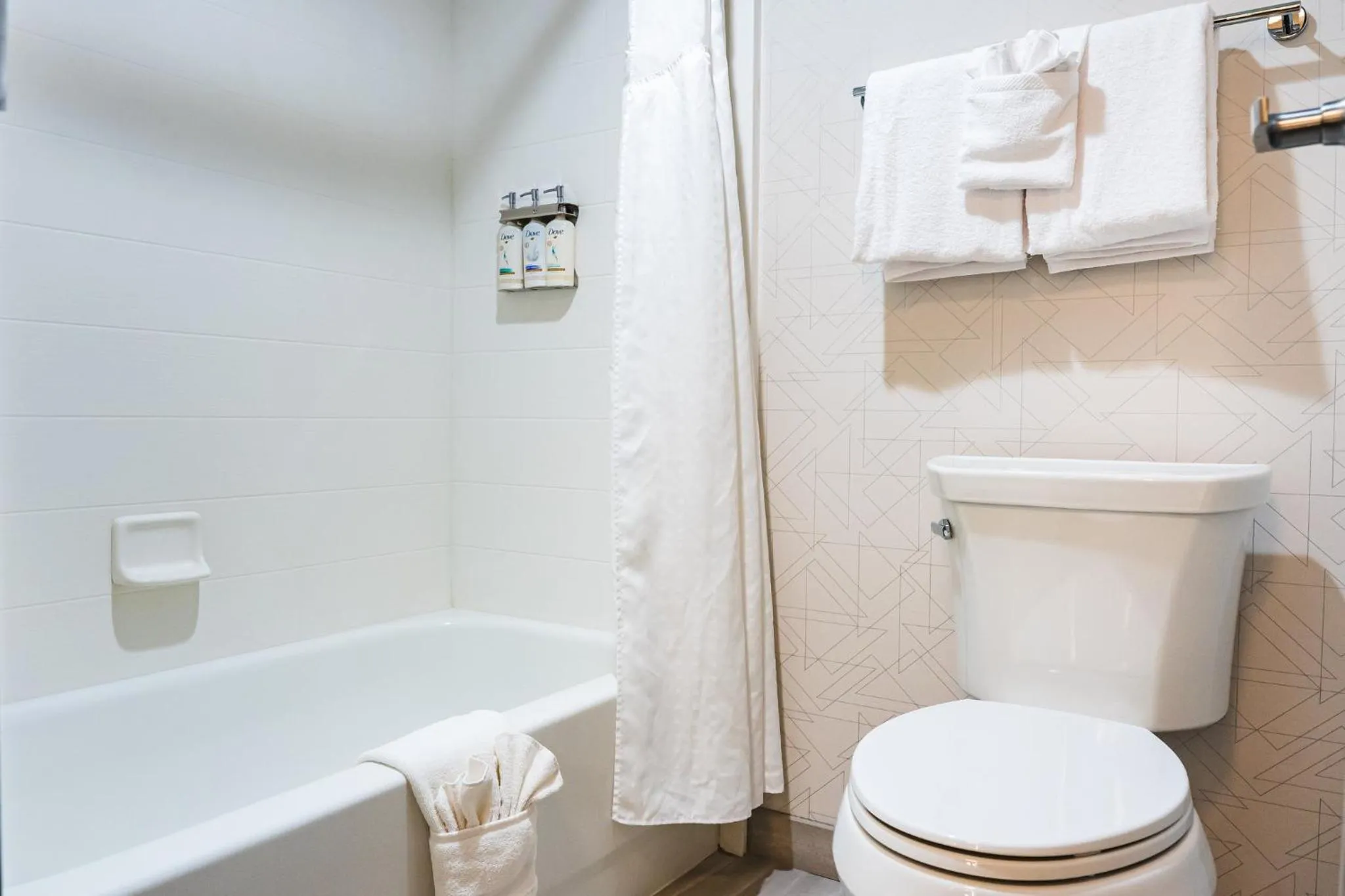 Photo of the whole room in Holiday Inn Express Frazer - Malvern by IHG