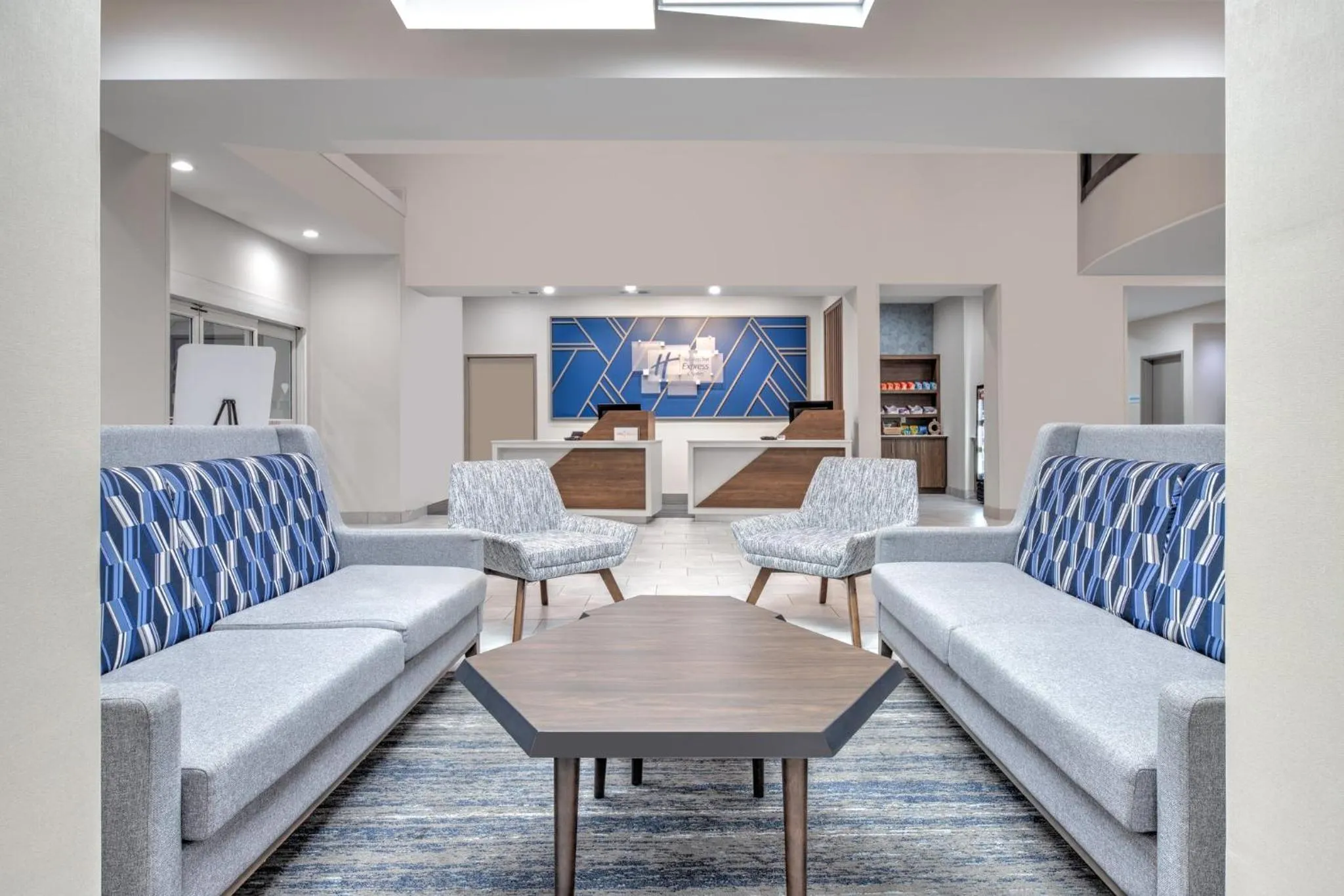 Property building in Holiday Inn Express Hotel & Suites Dallas West by IHG