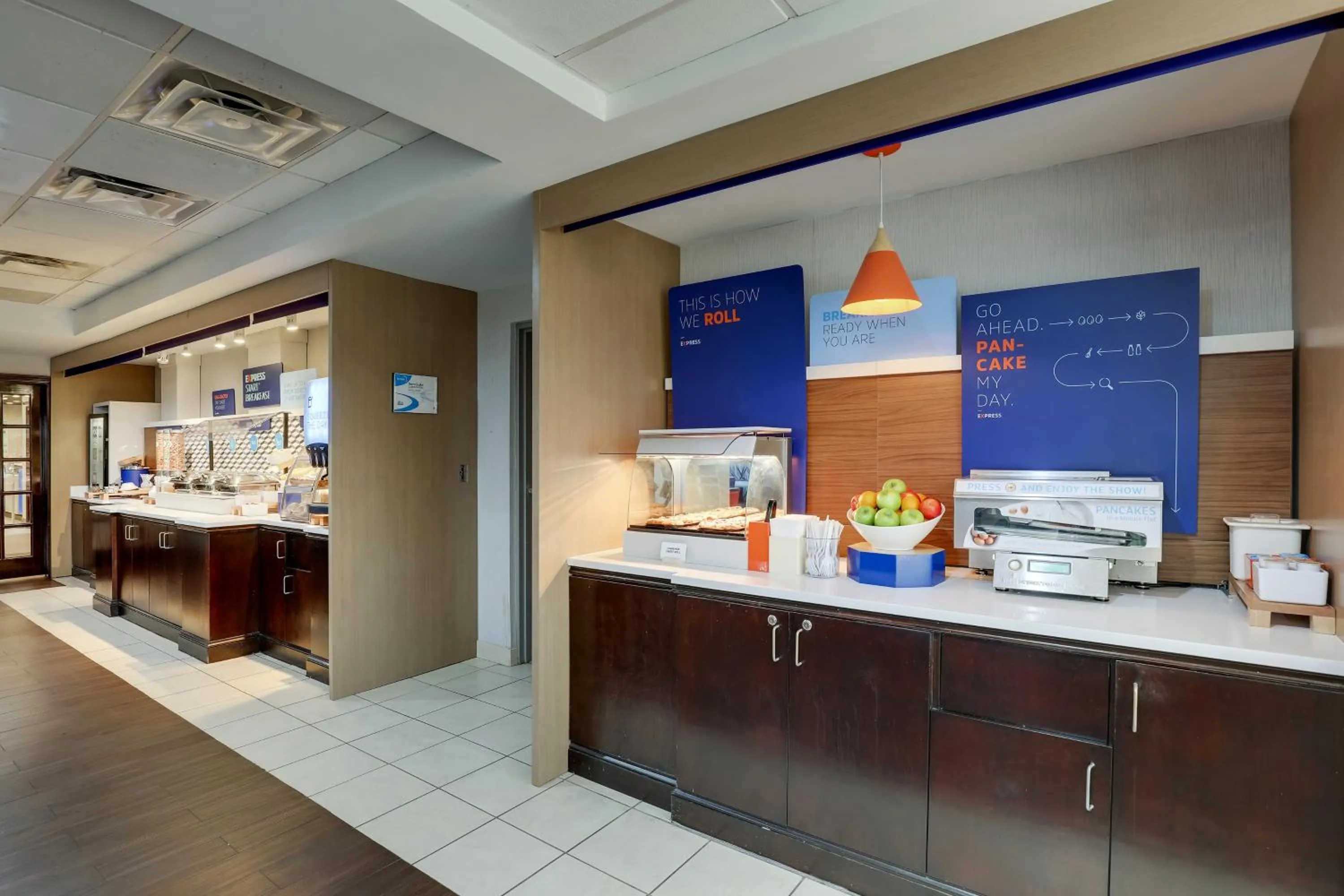 Breakfast in Holiday Inn Express Hotel & Suites- Gadsden by IHG