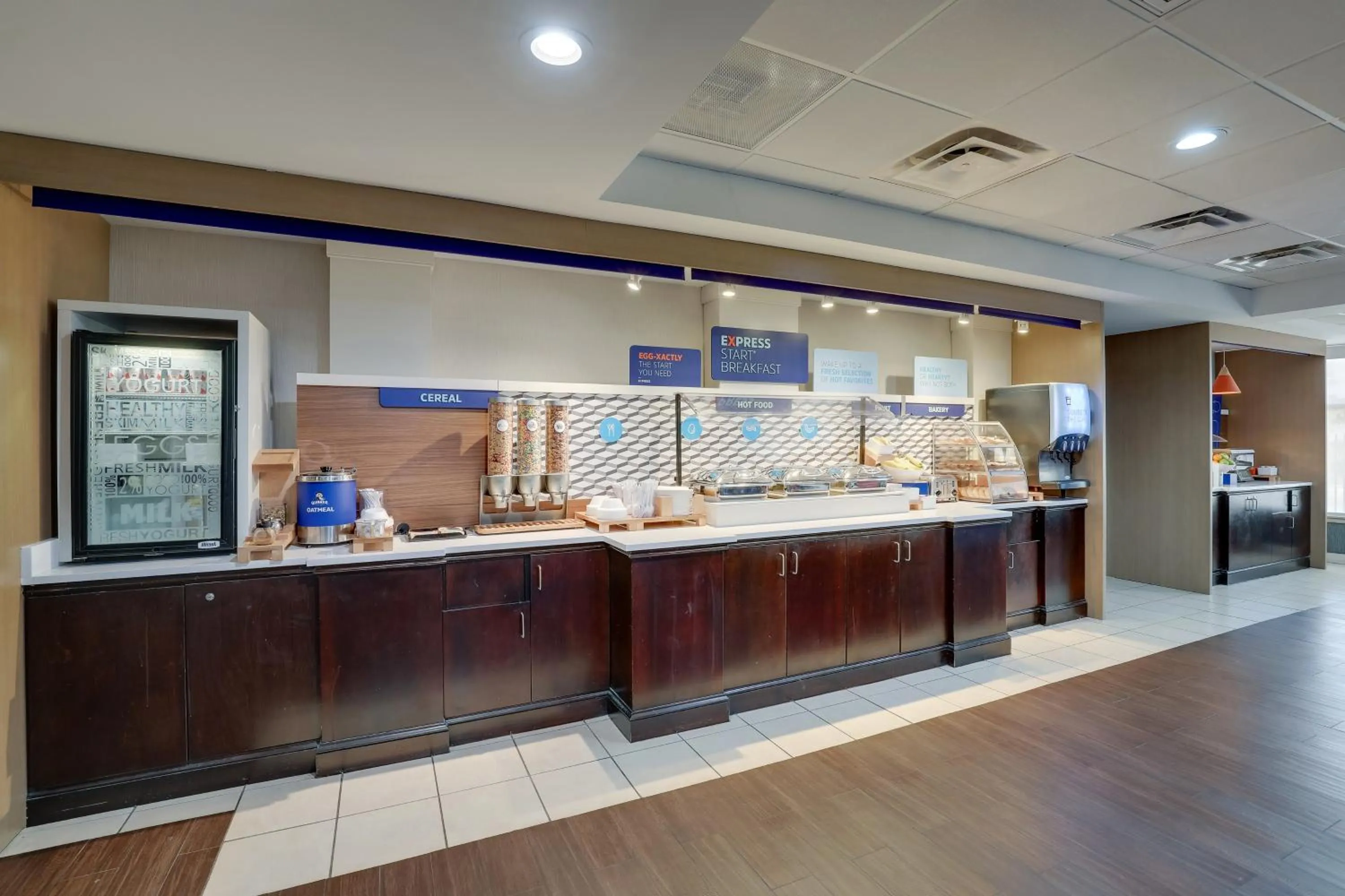Breakfast in Holiday Inn Express Hotel & Suites- Gadsden by IHG