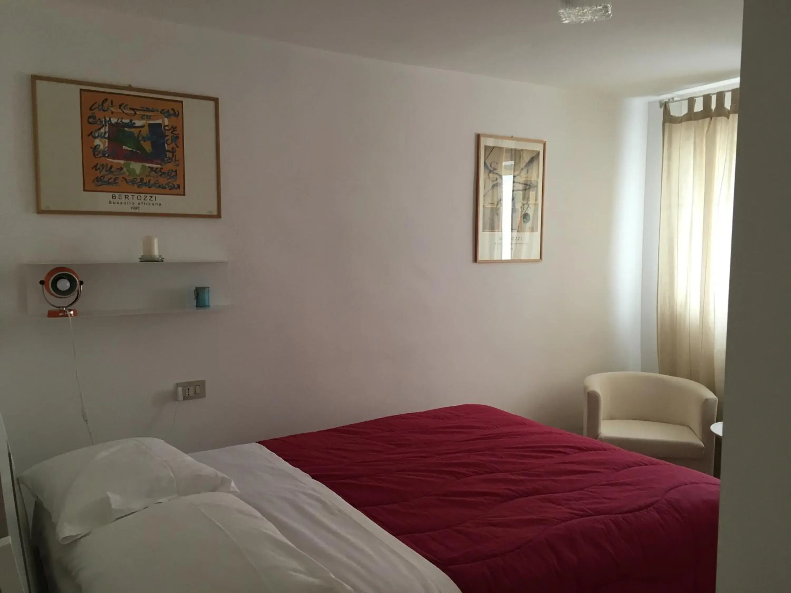 Small Double Room - single occupancy in BellaVista Bike Stop Small Double Room - single occupancy in BellaVista Bike Stop