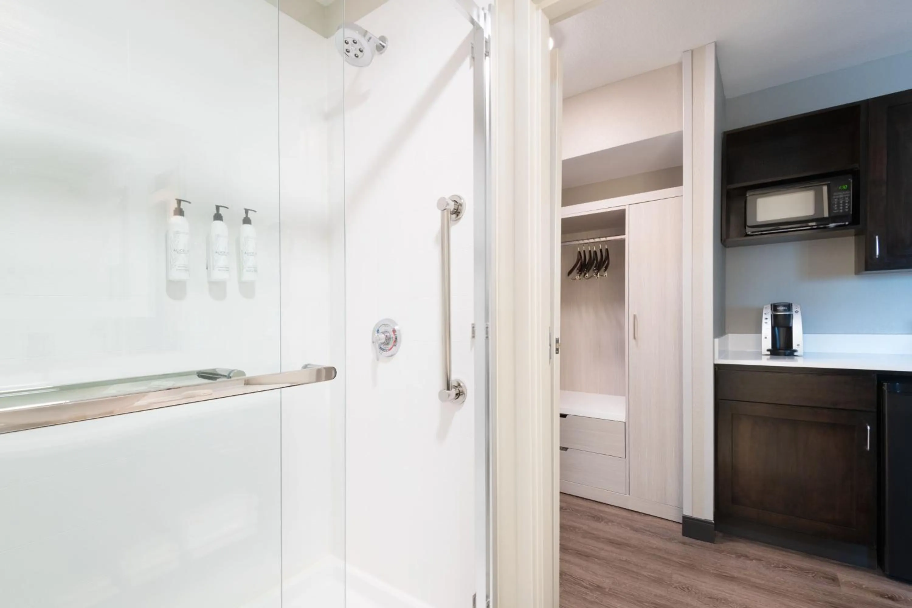 Bathroom in Springhill Suites by Marriott Conyers