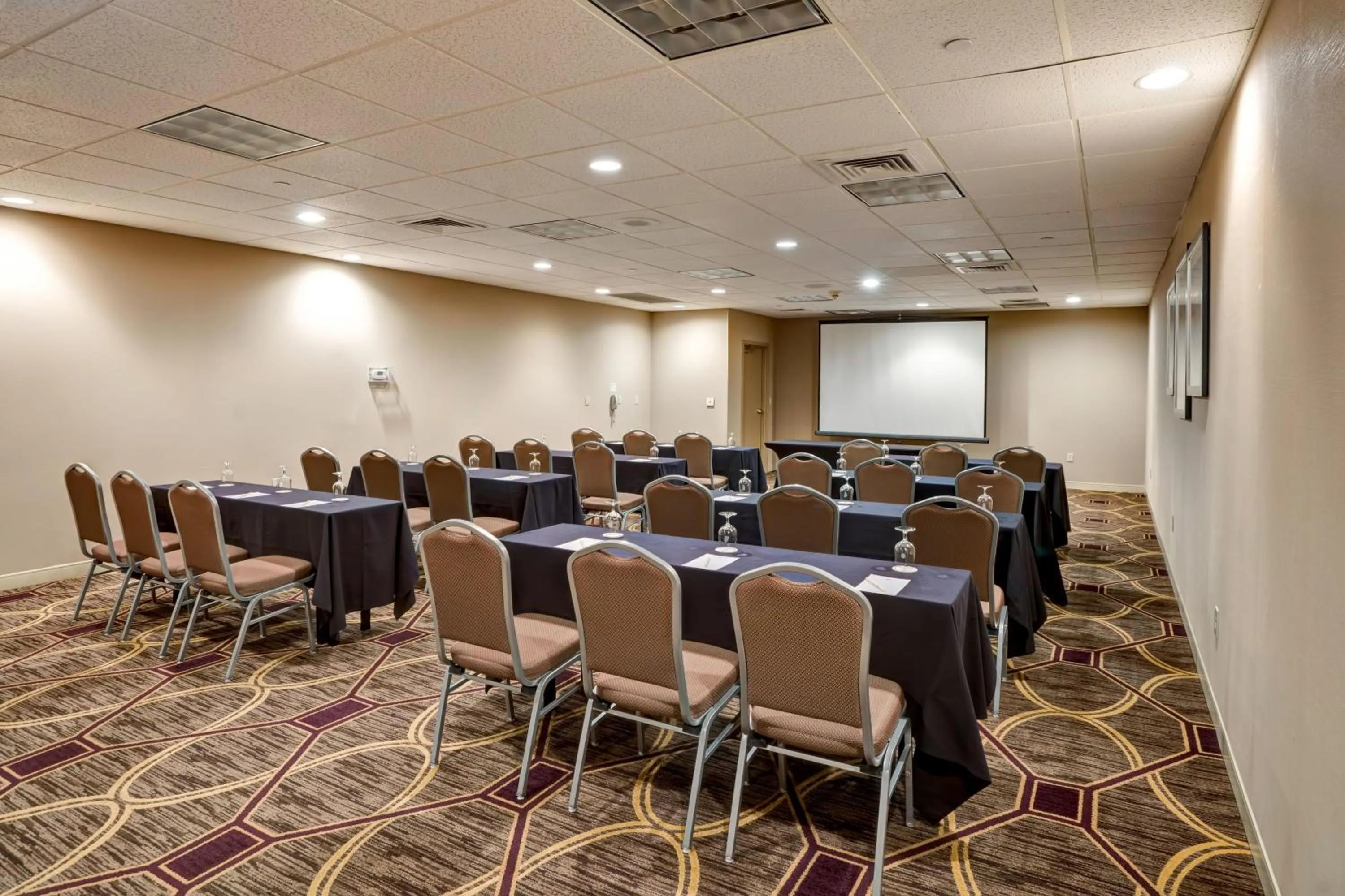 Meeting/conference room in DoubleTree by Hilton Downtown Wilmington - Legal District