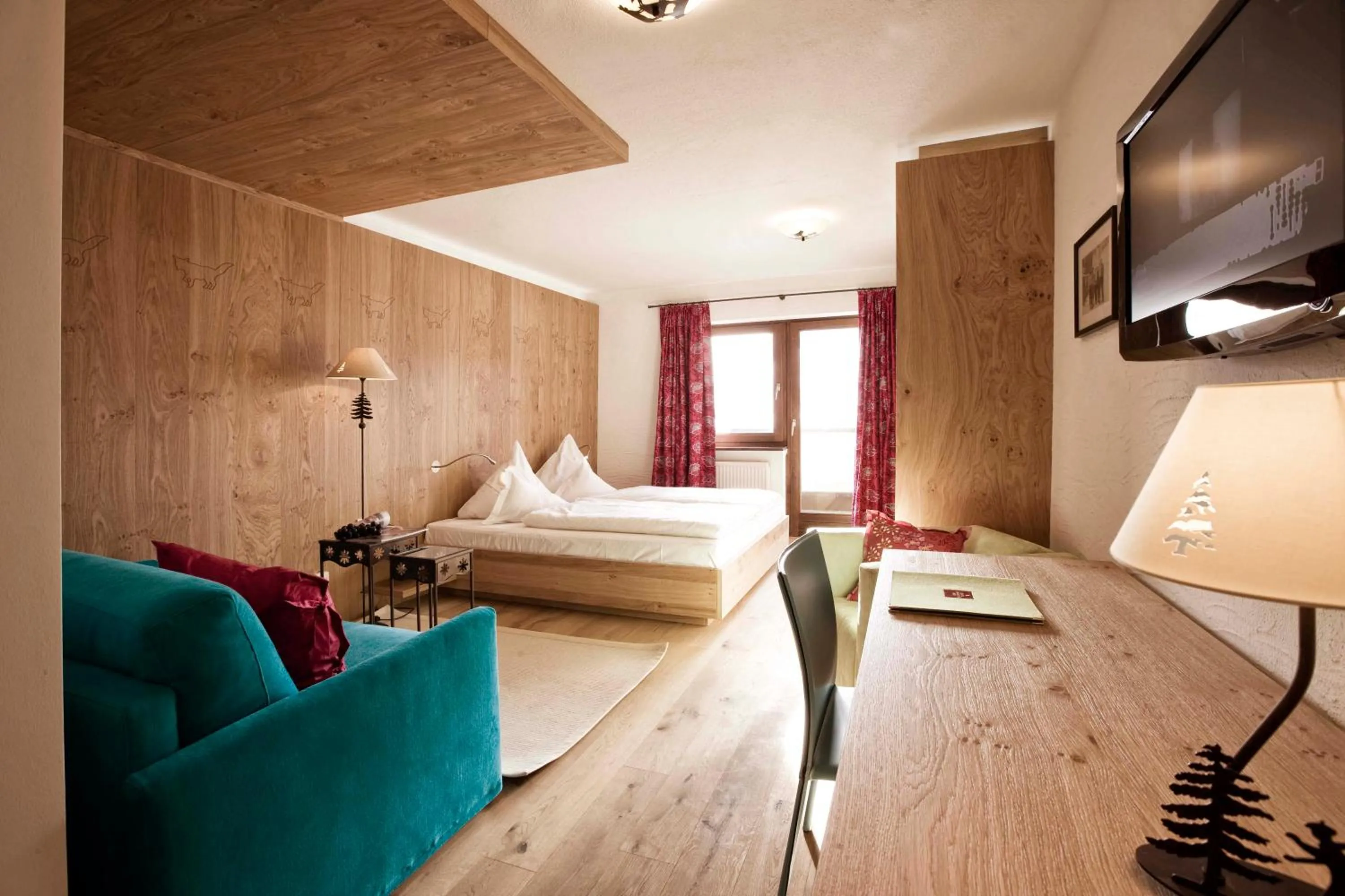 Photo of the whole room, Bed in Hotel Goldener Berg