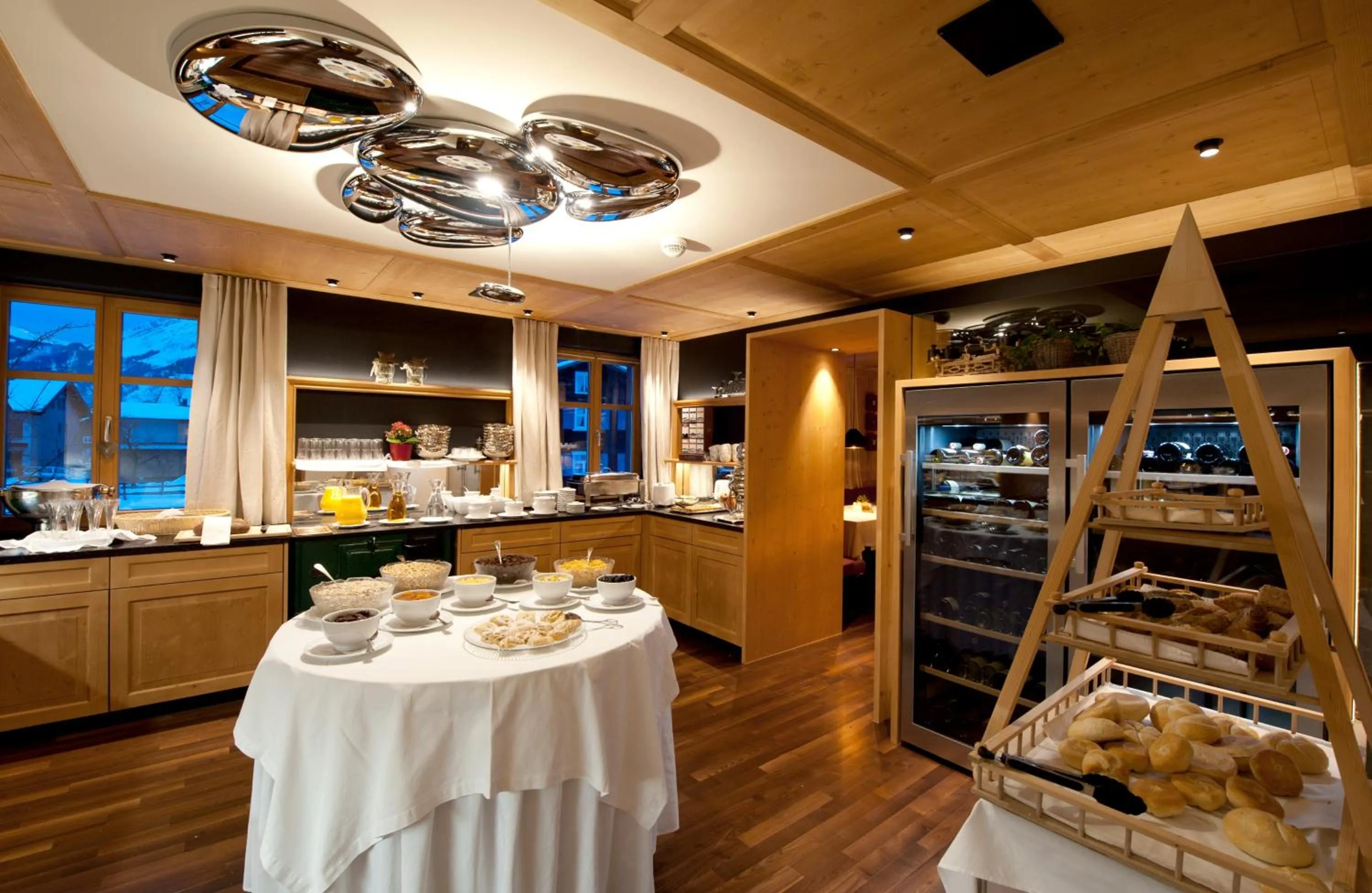 Restaurant/places to eat in Hotel Gasthof Adler