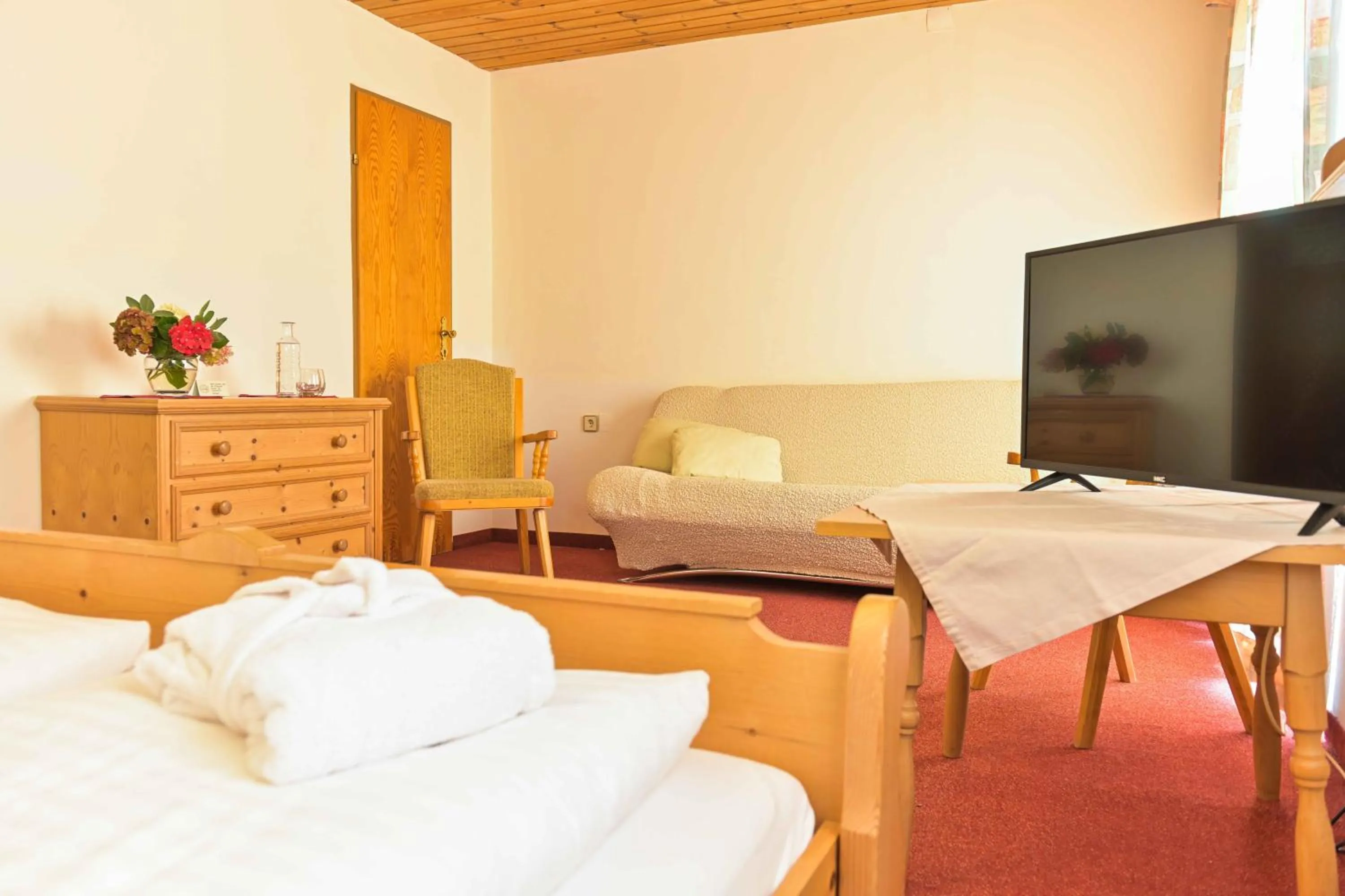 Bed in Ferienhotel Alber