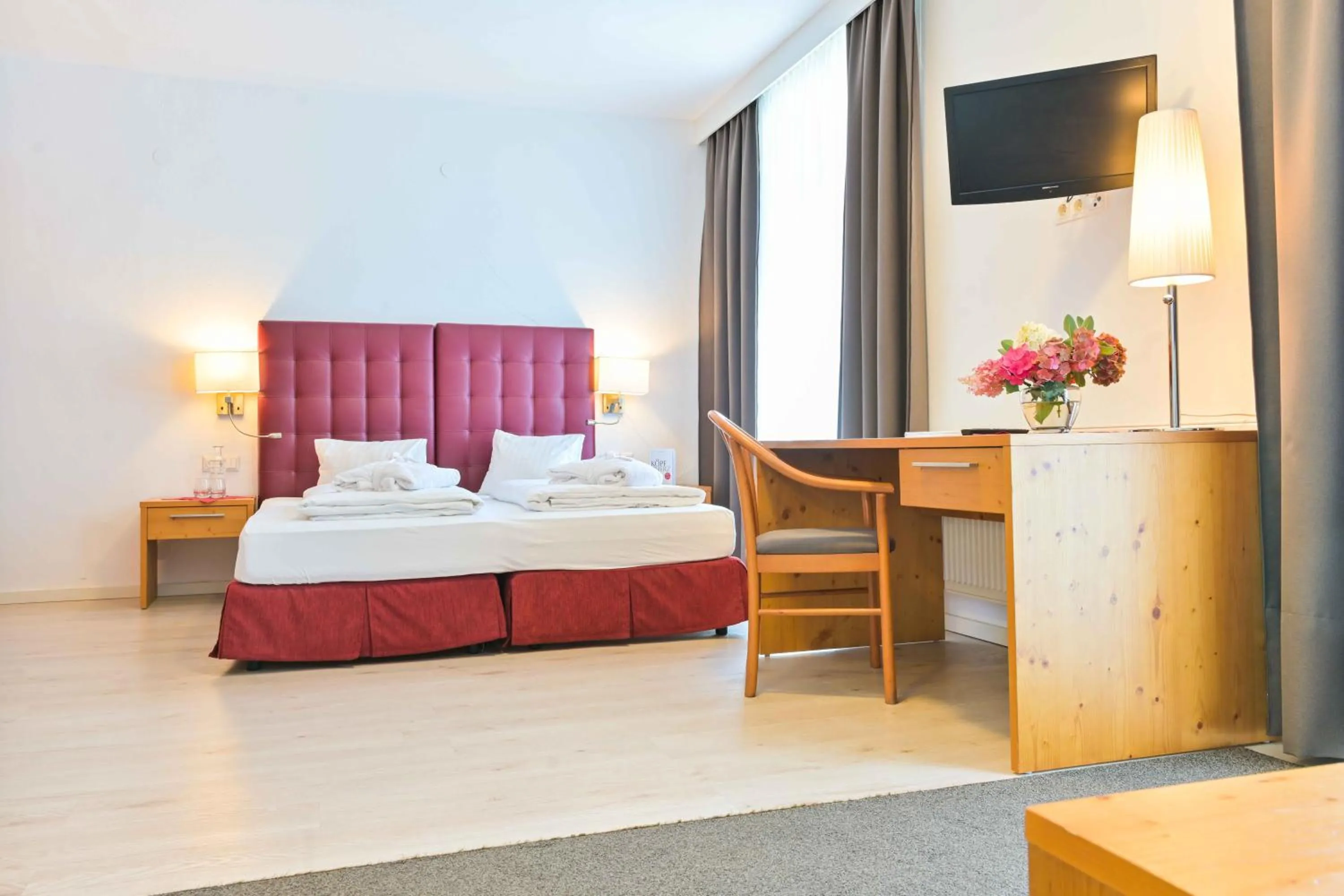 Bed in Ferienhotel Alber