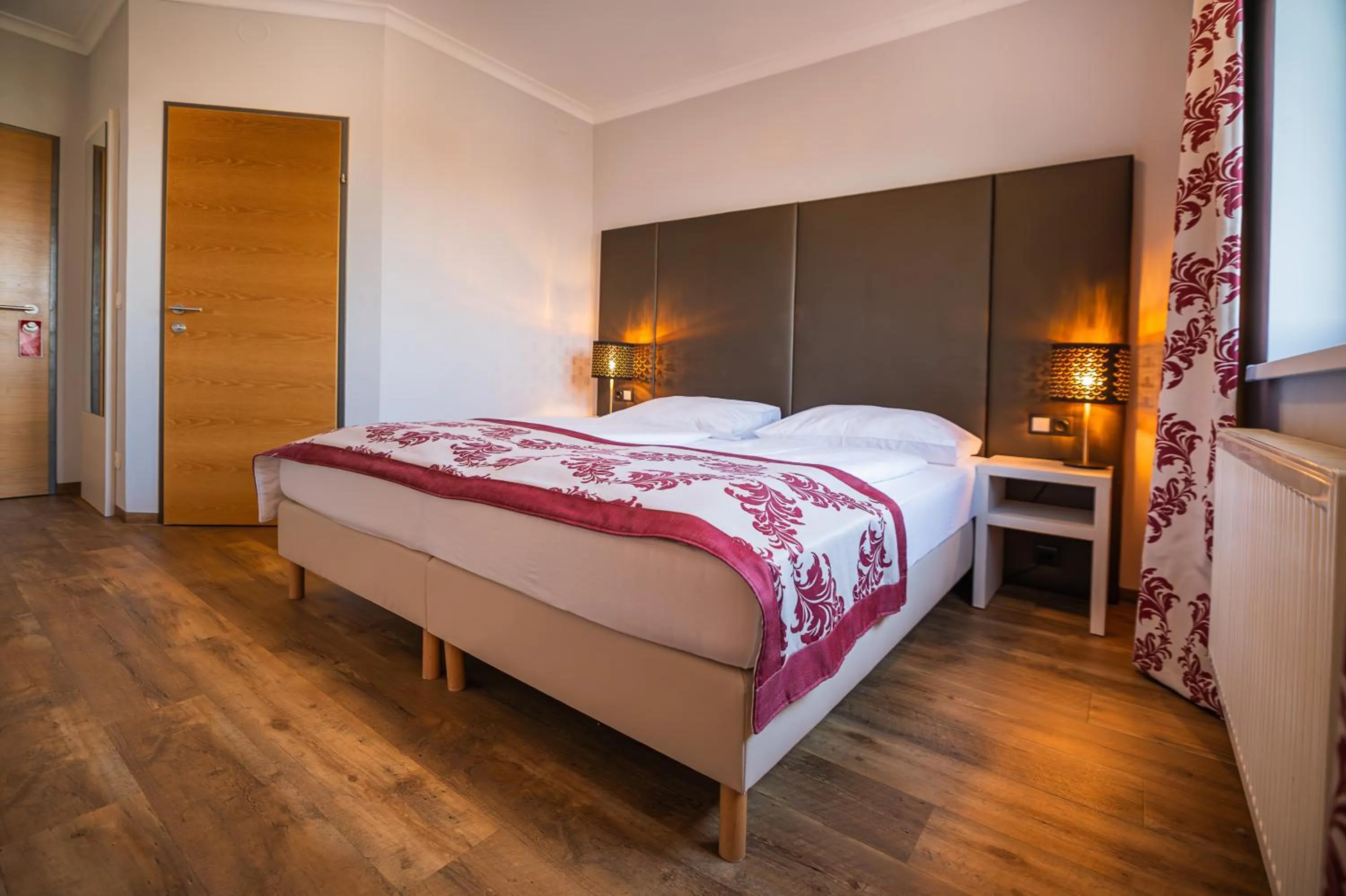 Bed in Arion Airport Hotel