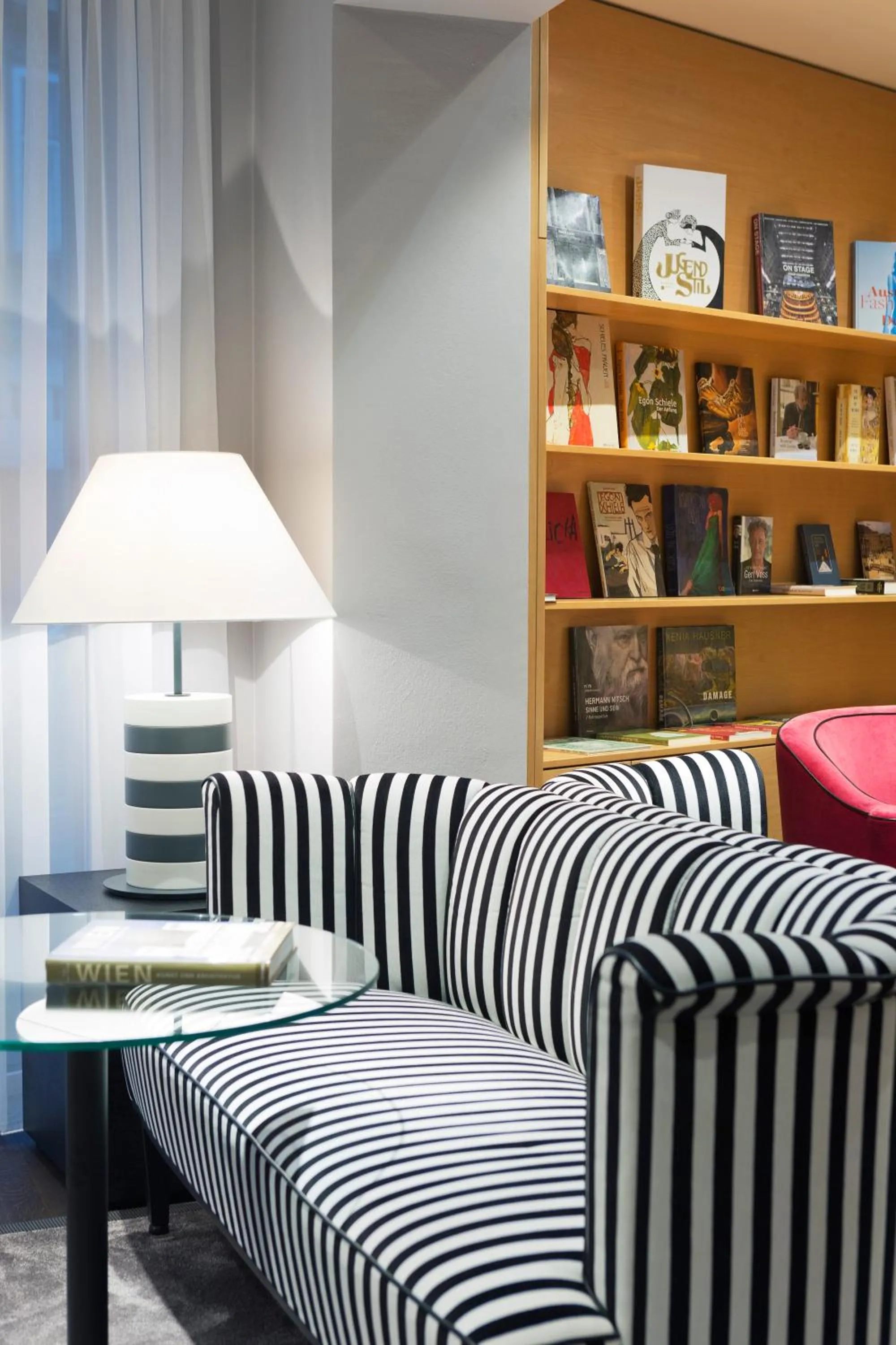 Lobby or reception in Holiday Inn Vienna City by IHG