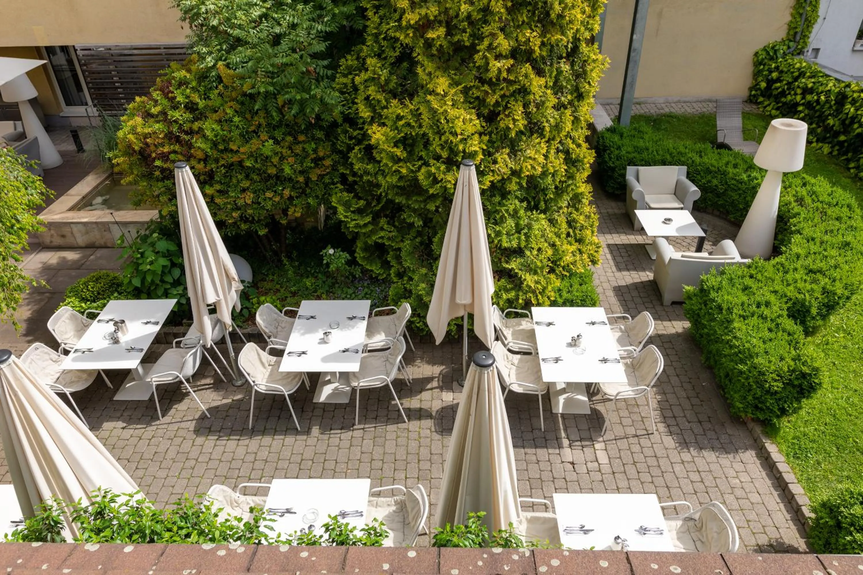 Patio in Holiday Inn Vienna City by IHG