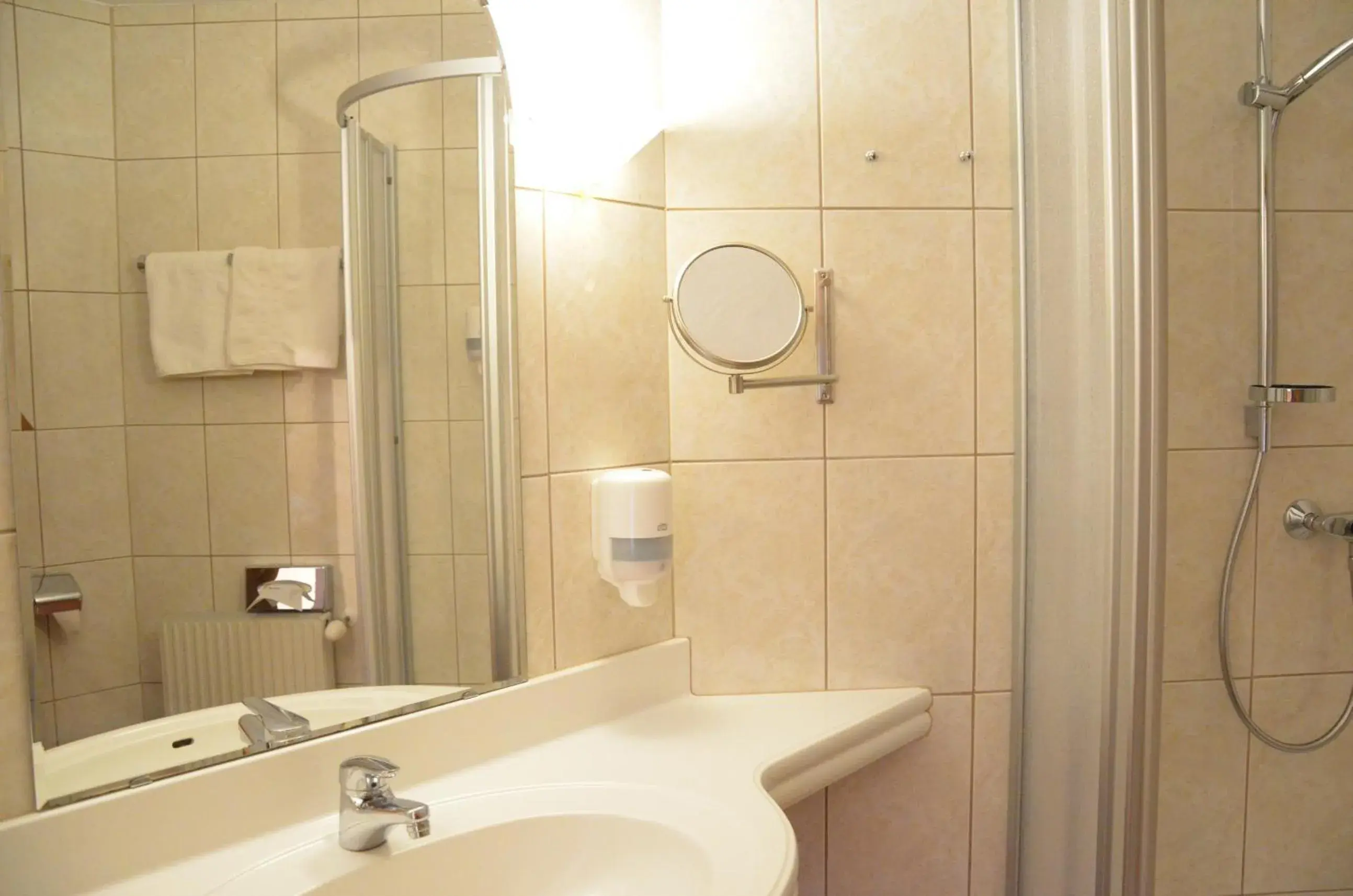 Double Room with Balcony in Hotel Restaurant Marko Double Room with Balcony in Hotel Restaurant Marko