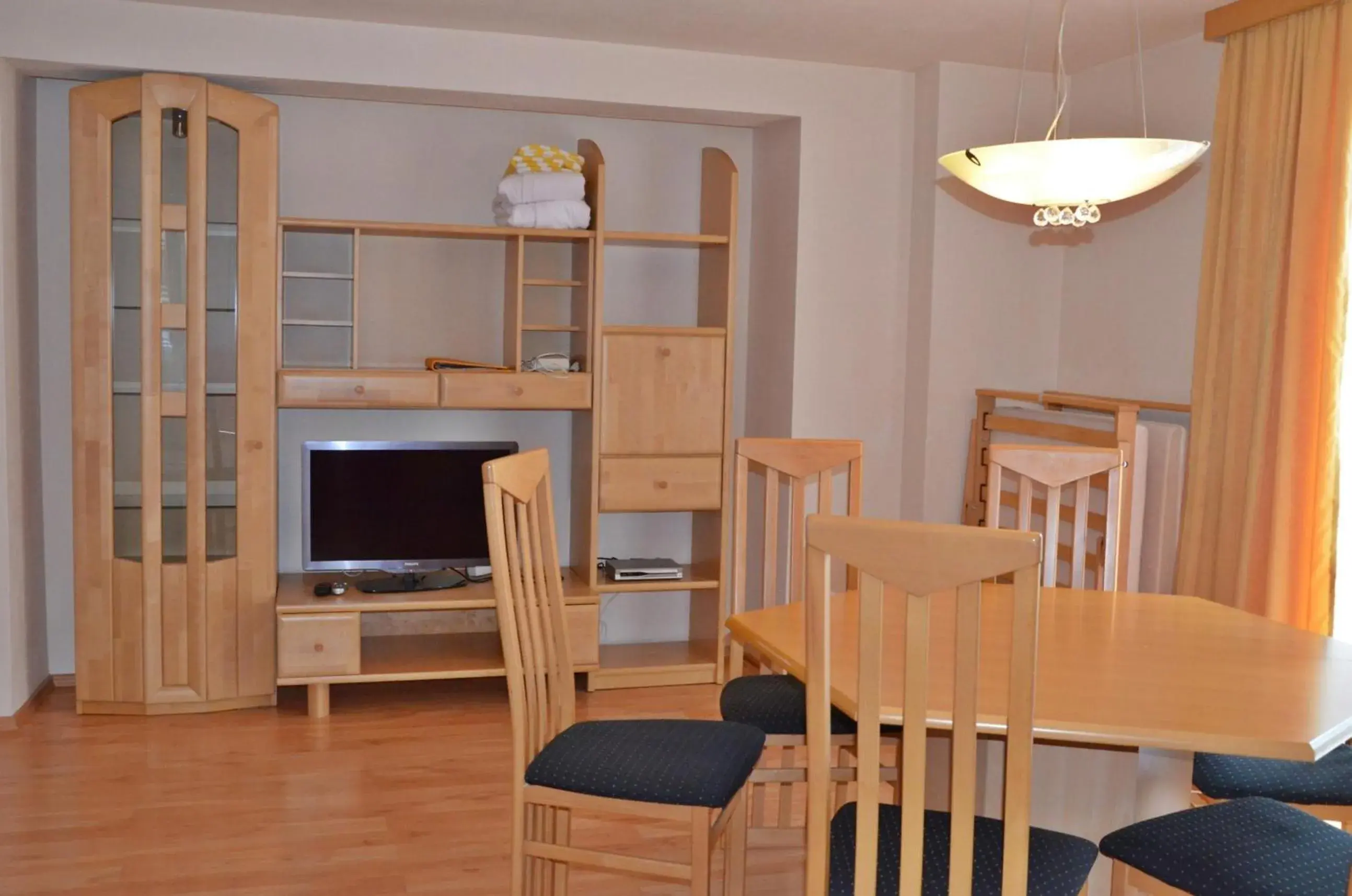 Apartment with Balcony in Hotel Restaurant Marko Apartment with Balcony in Hotel Restaurant Marko