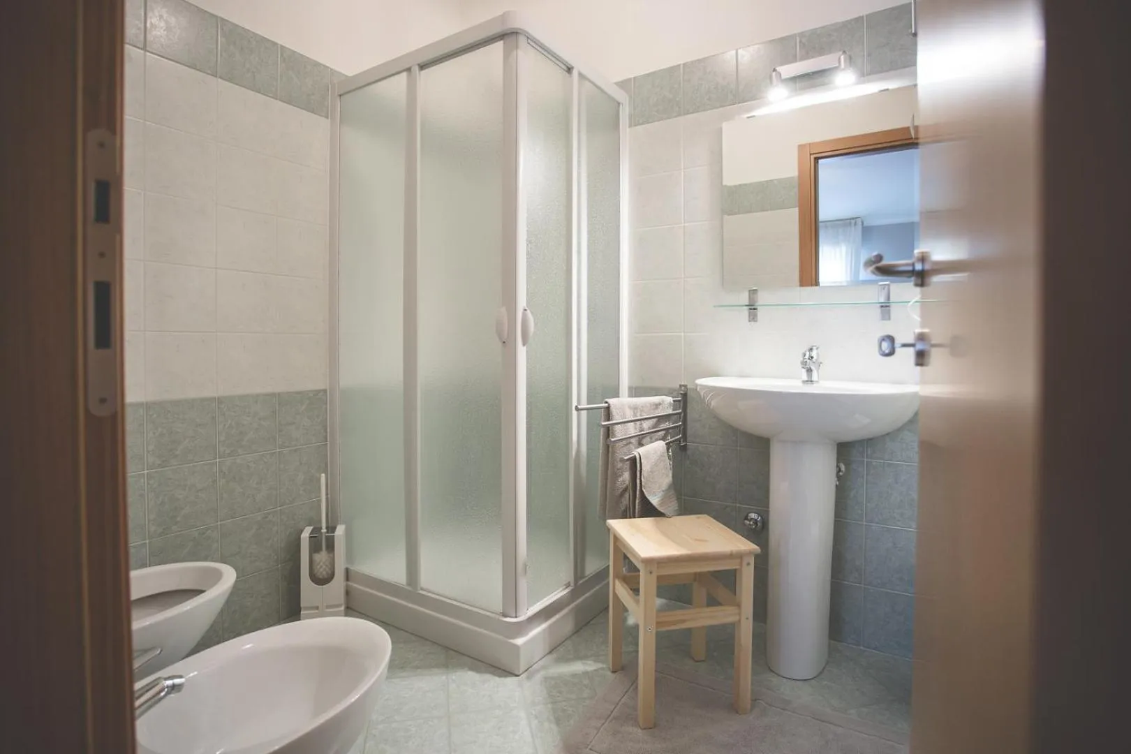 Shower in Villa Malù Città Sant Angelo camere confortevoli e parcheggio gratuito