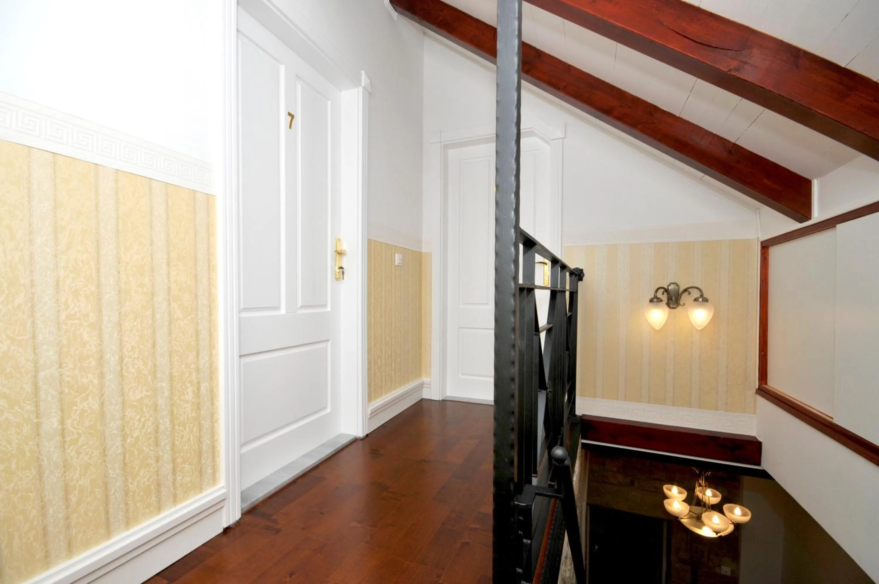 Property building in Palace Central Square