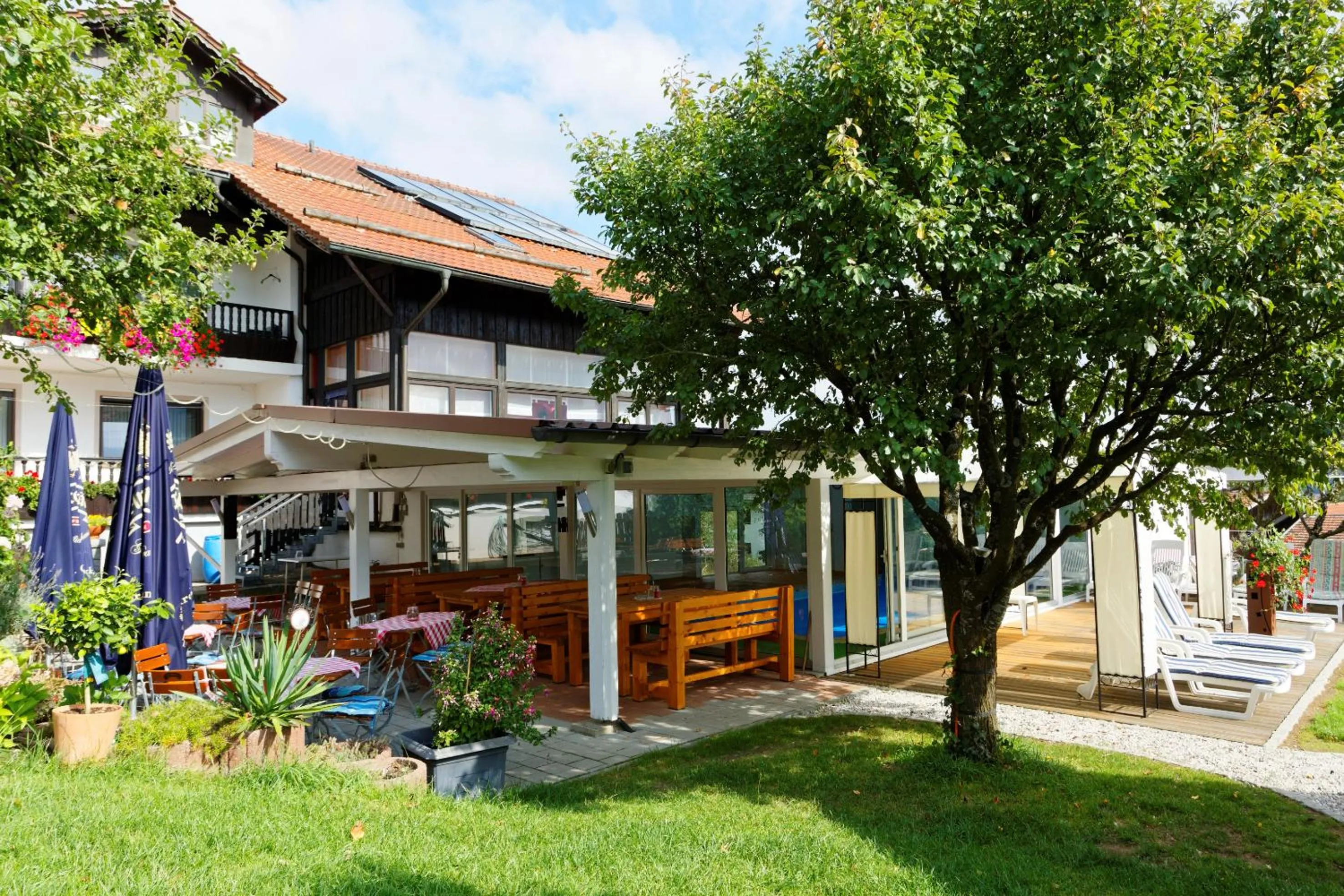 Restaurant/places to eat in Hotel Hirschenstein