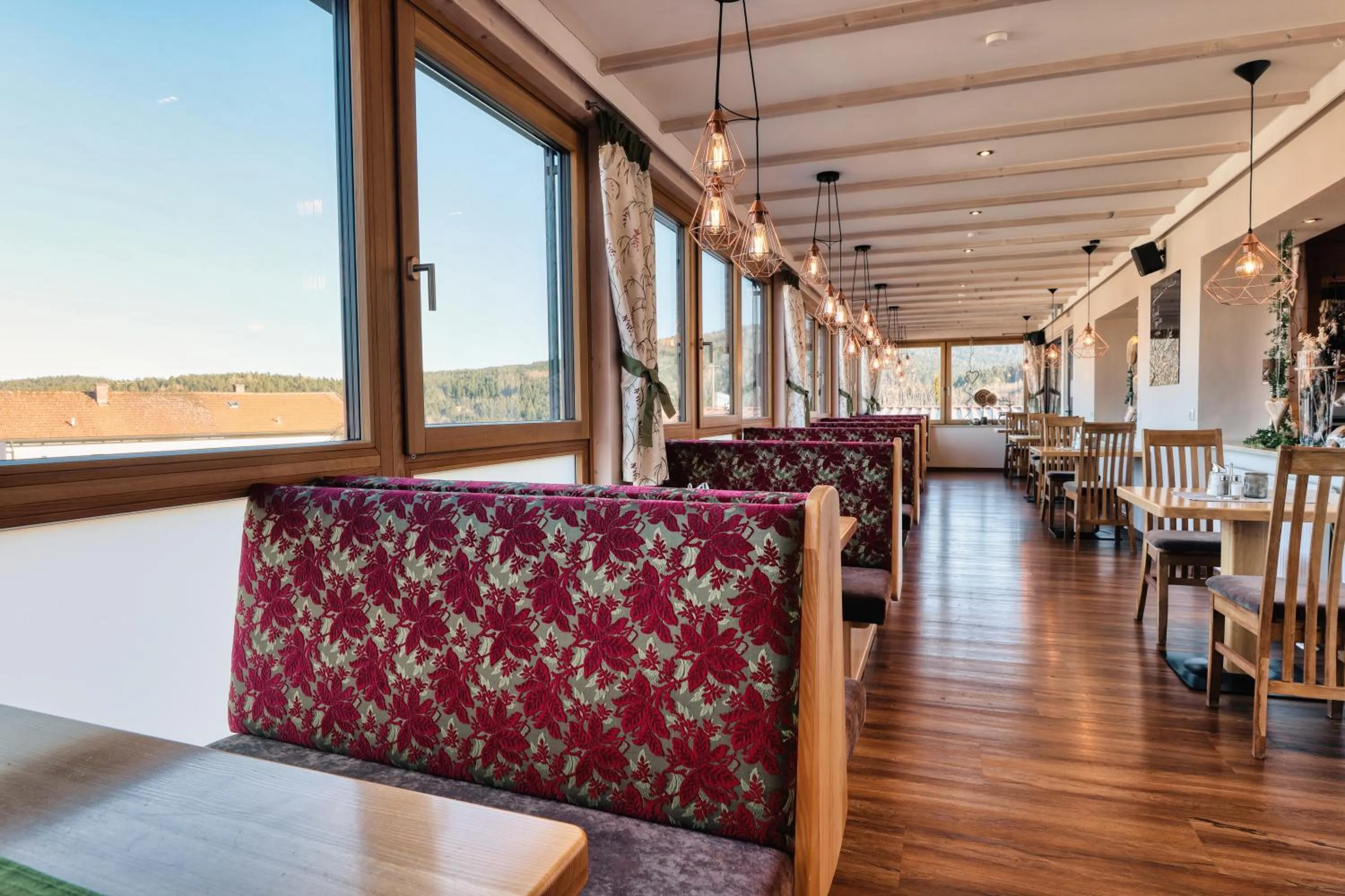 Restaurant/places to eat in Hotel Hirschenstein