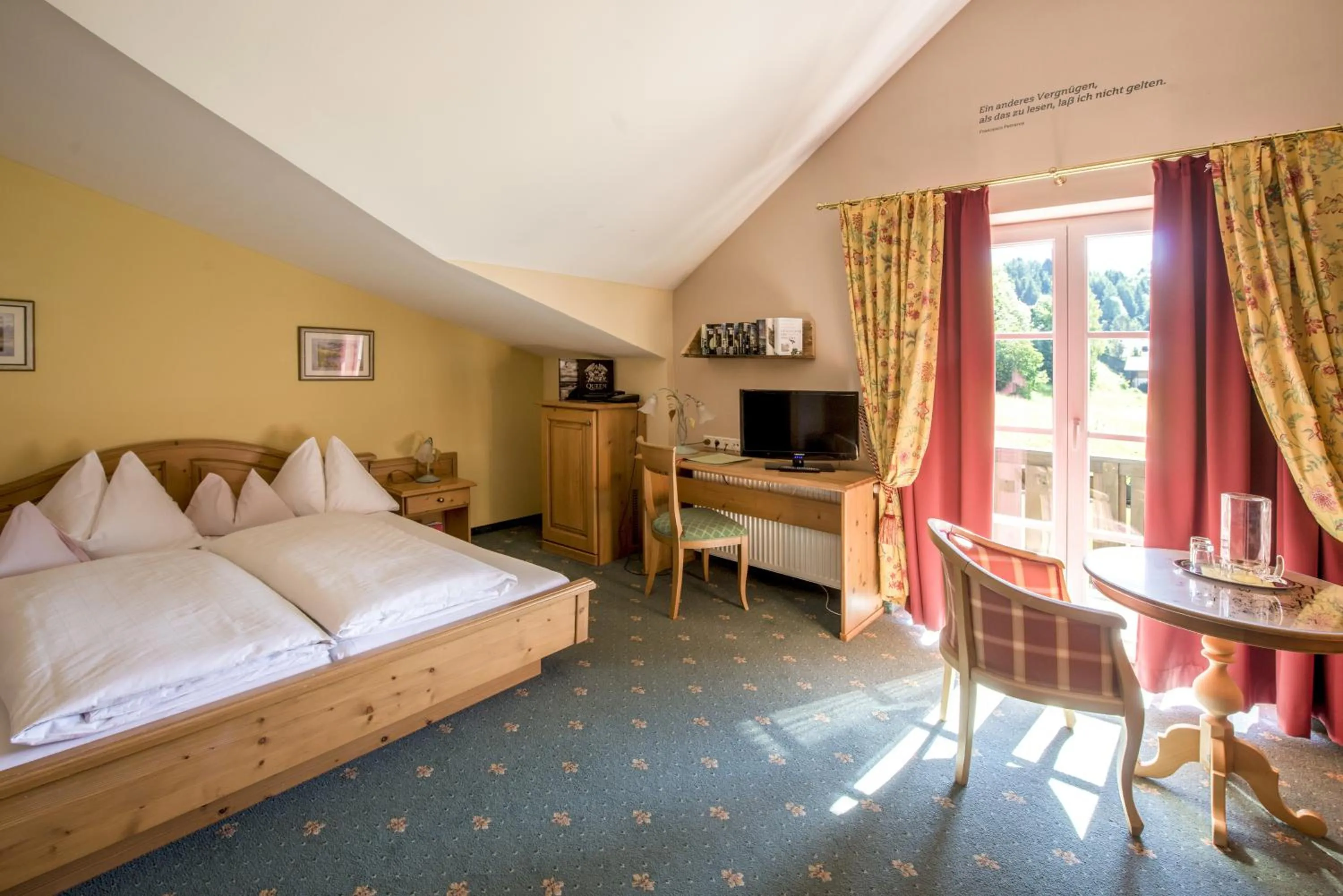 TV and multimedia, Bed in Garni Haus Sonnleitn - Adults only