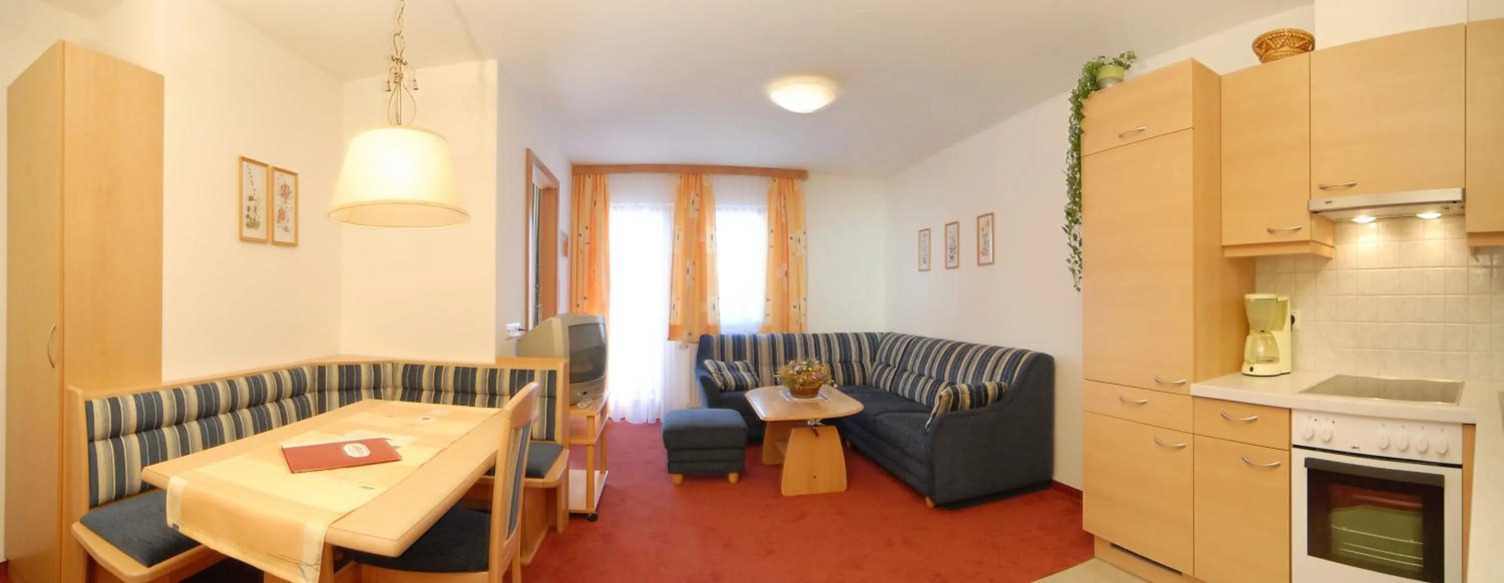 Living room in Landhotel Kielhuberhof