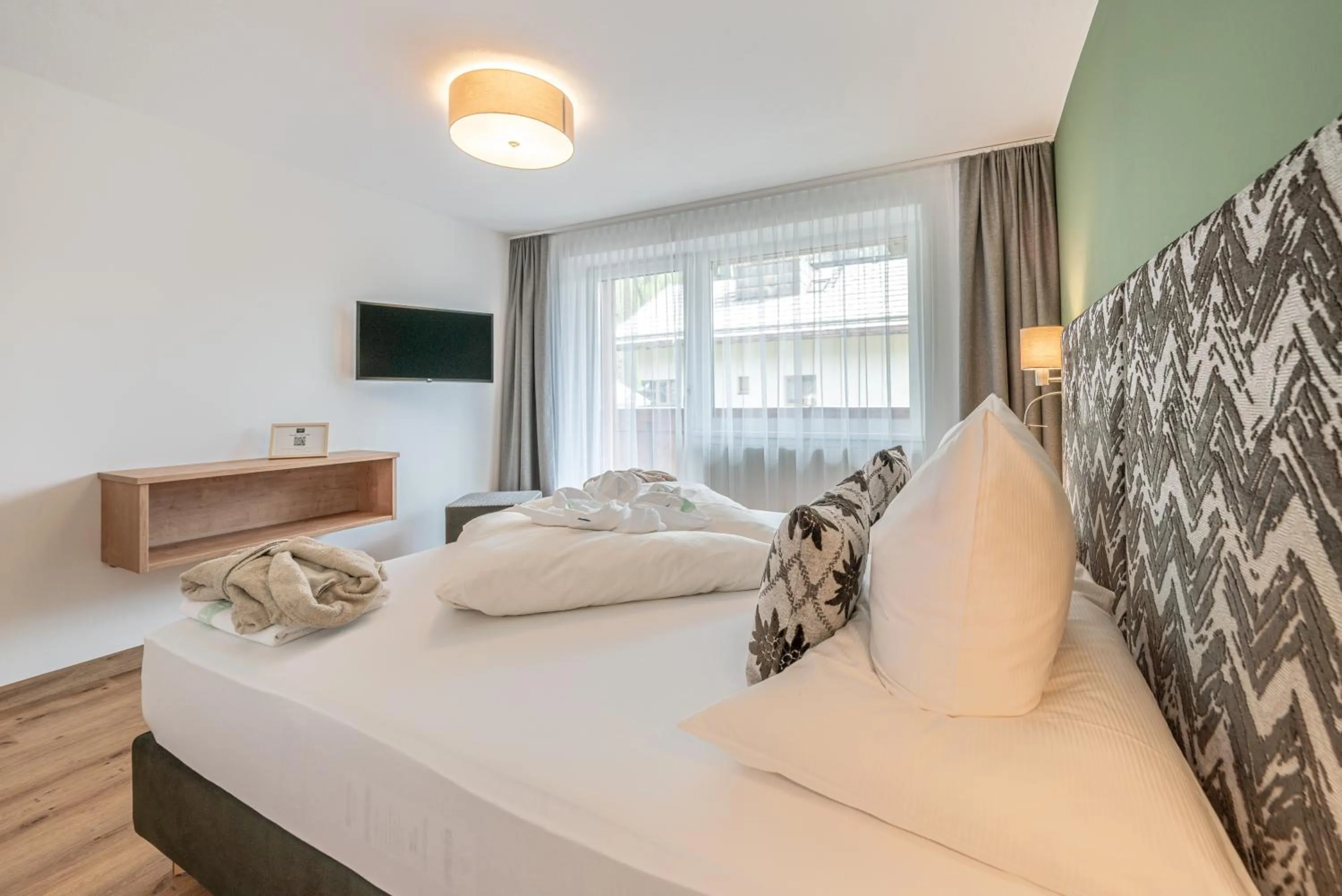 Photo of the whole room, Bed in Hotel Falknerhof