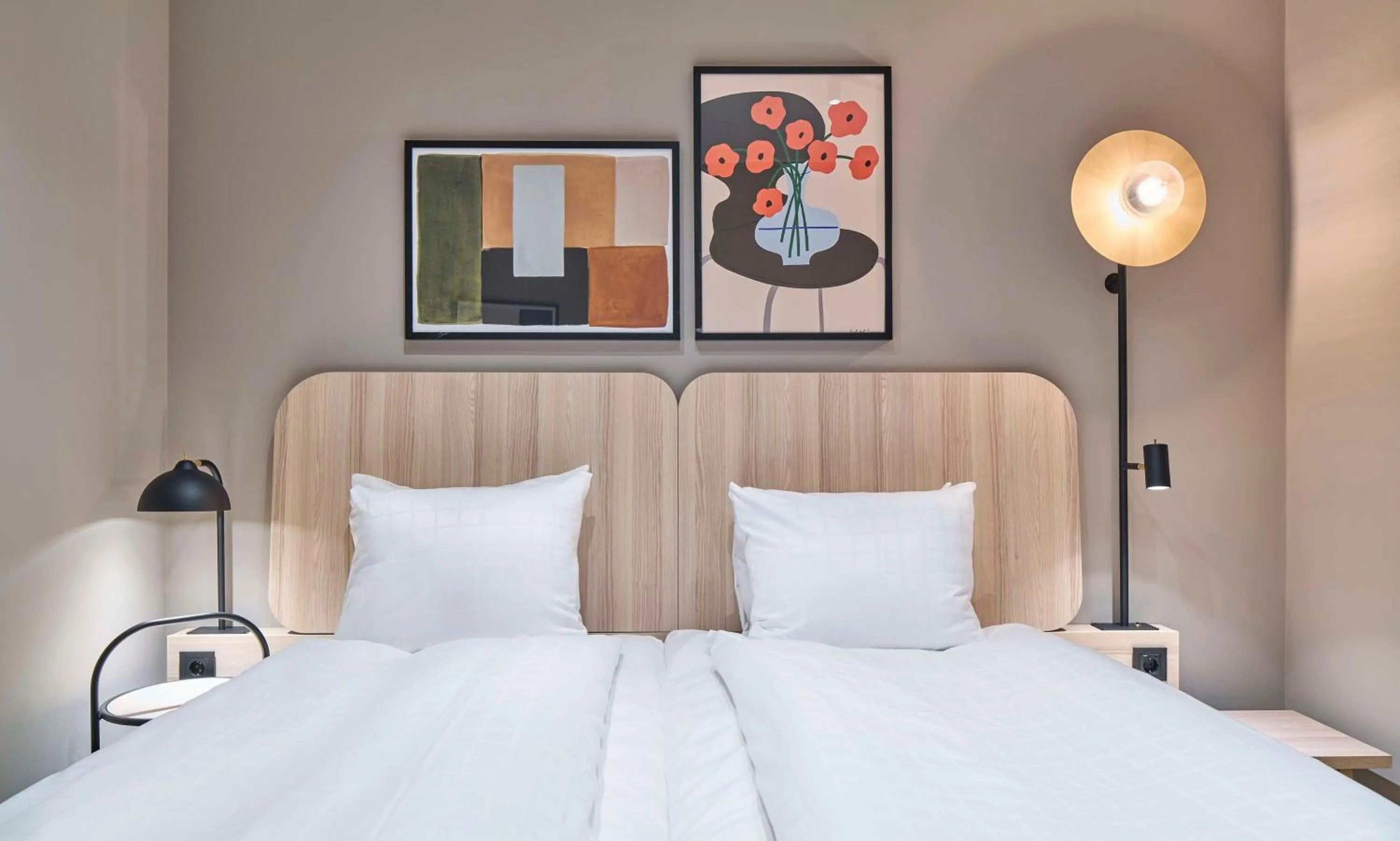 Bedroom, Bed in Scandic Wallin