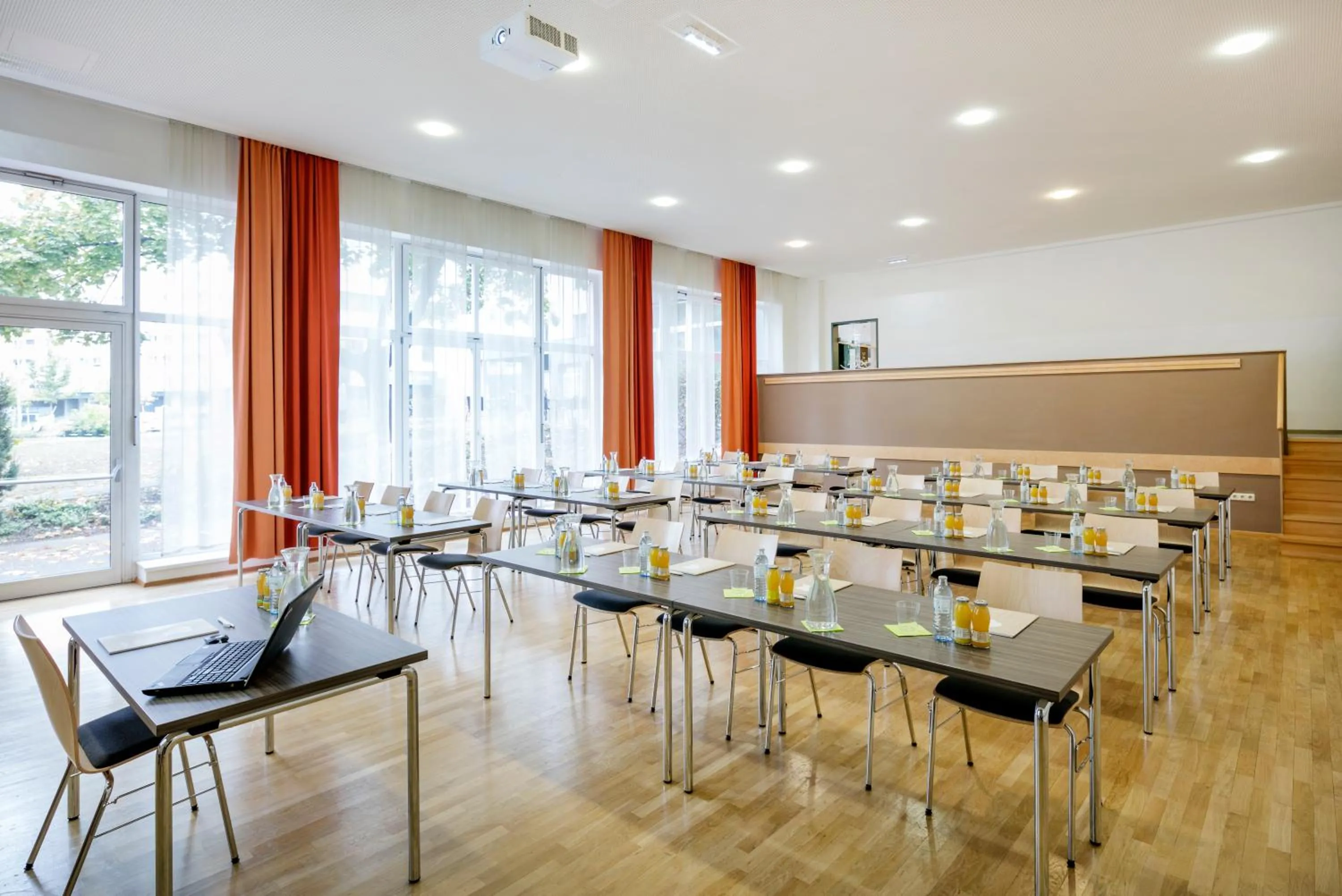 Business facilities in JUFA Hotel Graz City