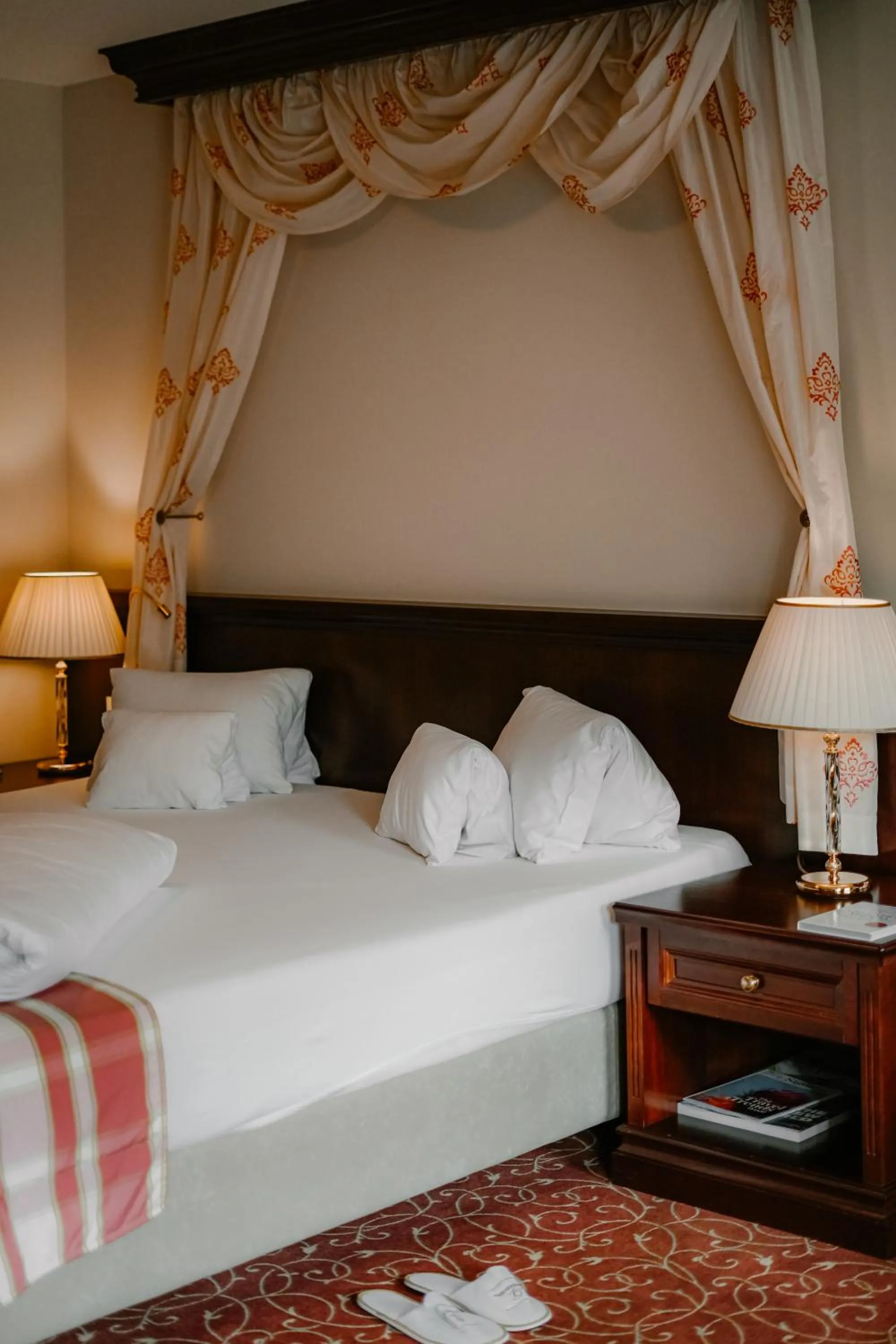 Bed in Grandhotel Lienz Business-Wellness & Gourmet